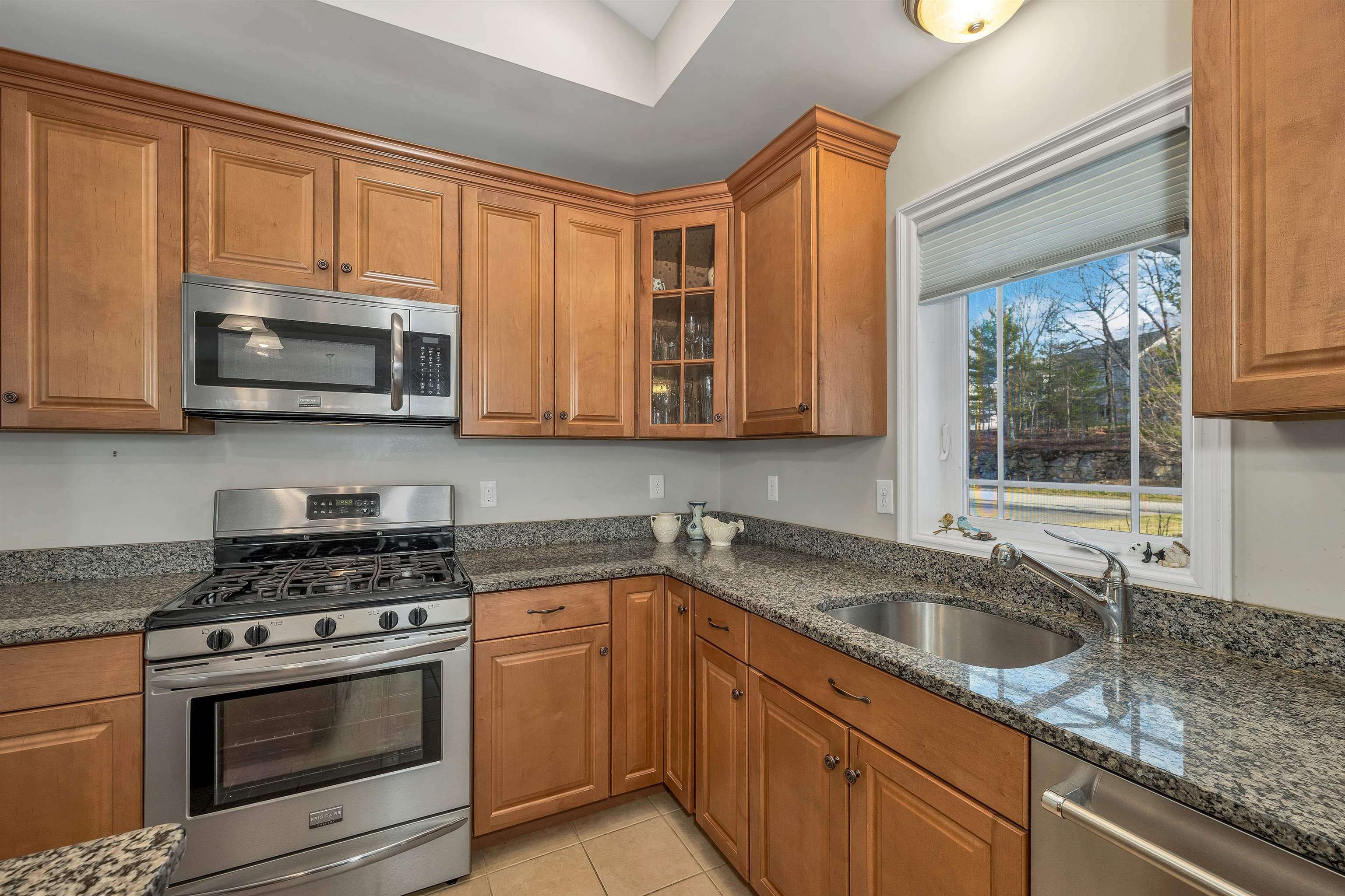 Windham, New Hampshire, 03087, United States, 2 Bedrooms Bedrooms, ,1 BathroomBathrooms,Residential,For Sale,2001835