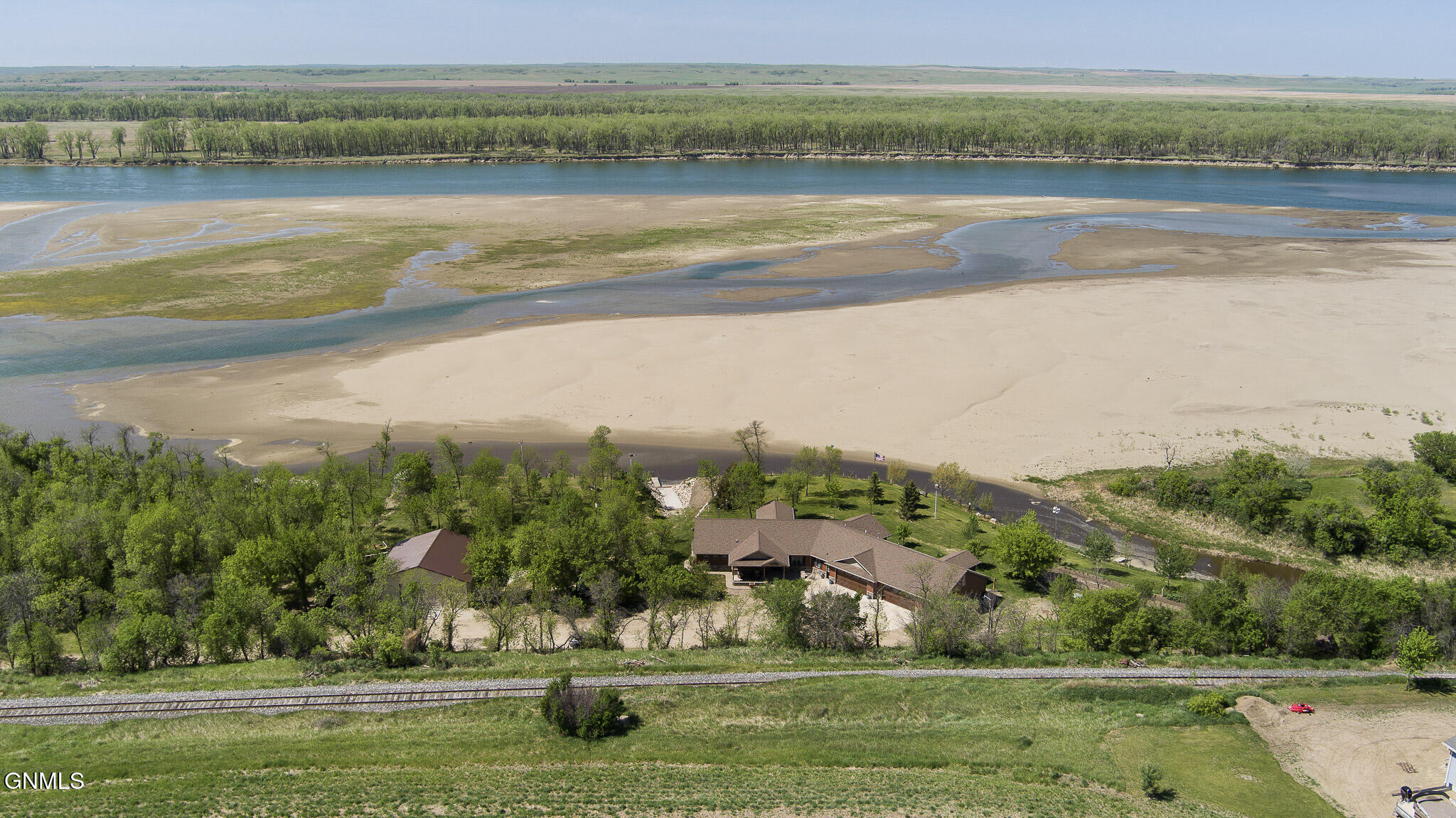 Washburn, North Dakota, 58577, United States, 3 Bedrooms Bedrooms, ,2 BathroomsBathrooms,Residential,For Sale,2043645