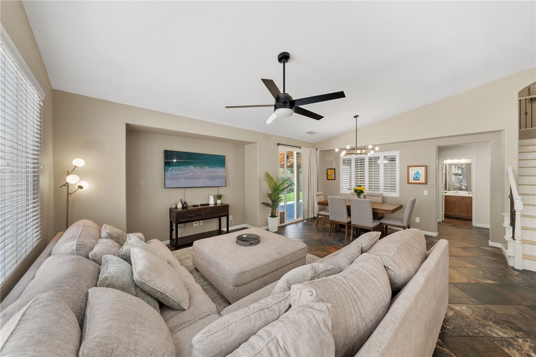 Lake Elsinore, California, 92532, United States, 3 Bedrooms Bedrooms, ,3 BathroomsBathrooms,Residential,For Sale,2049094
