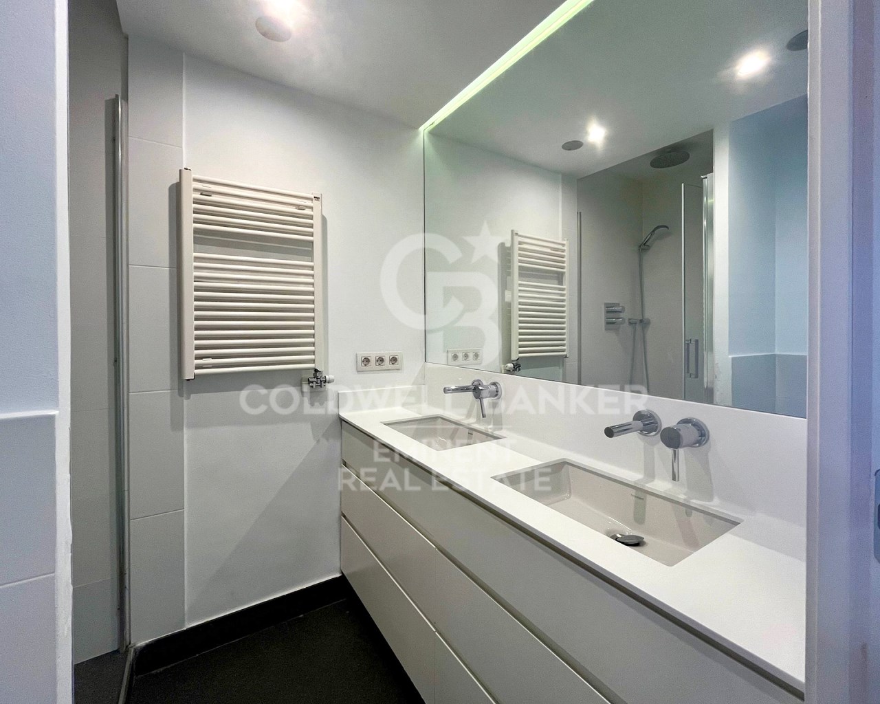 Barcelona, Catalonia, ES, 3 Bedrooms Bedrooms, ,Residential,For Sale,1860055