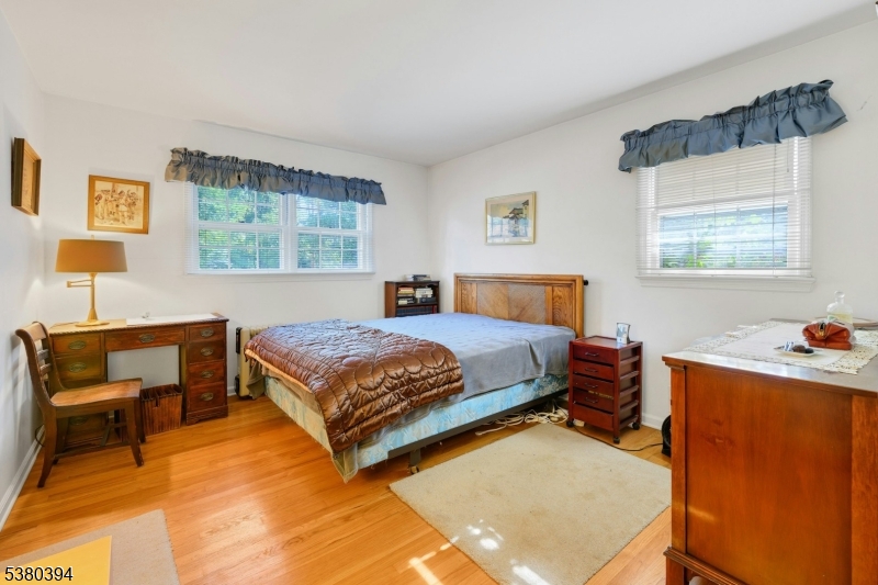Springfield Twp., New Jersey, 07081, United States, 3 Bedrooms Bedrooms, ,3 BathroomsBathrooms,Residential,For Sale,1924750
