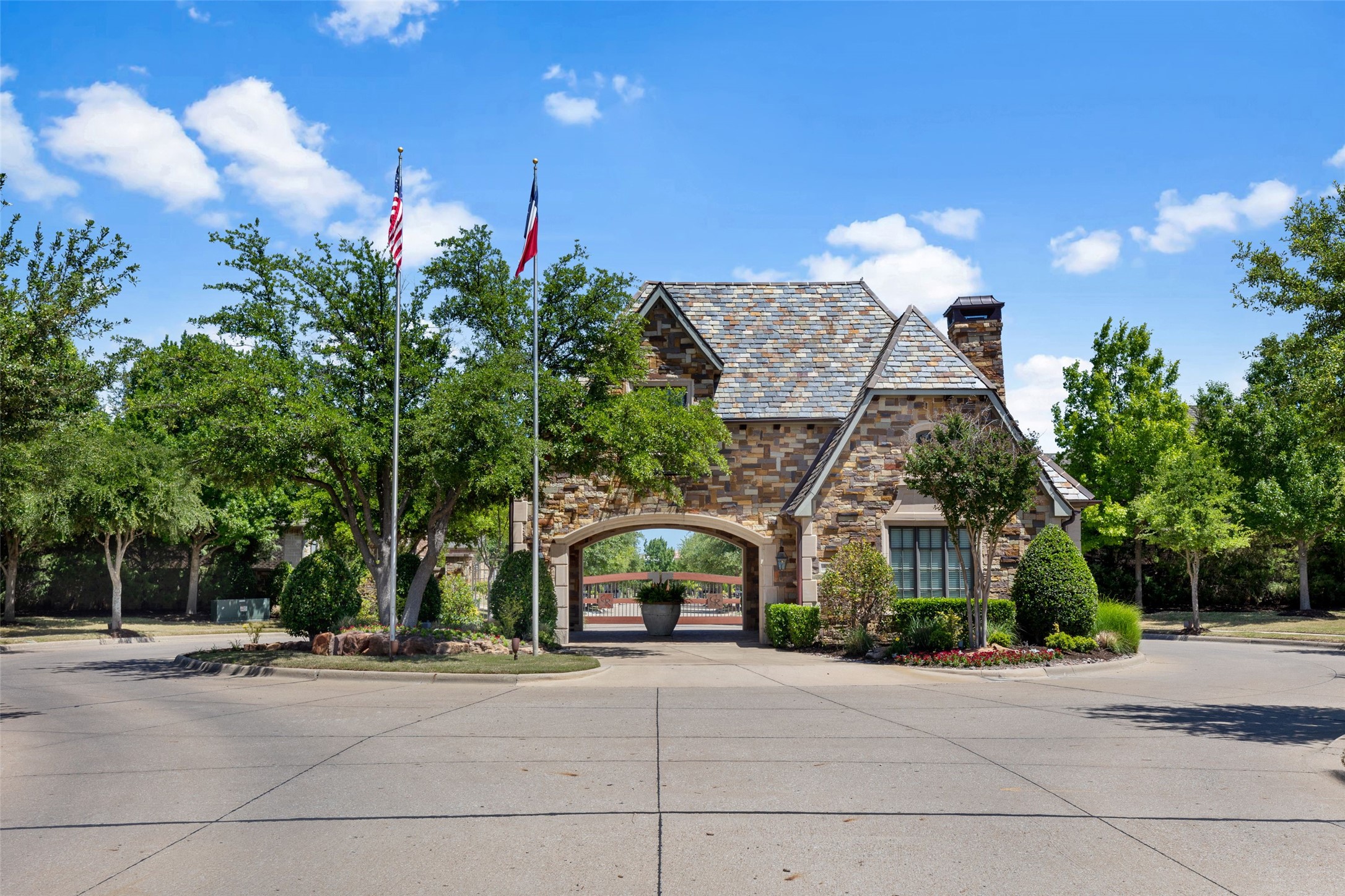 McKinney, Texas, 75070, United States, 3 Bedrooms Bedrooms, ,4 BathroomsBathrooms,Residential,For Sale,1804069