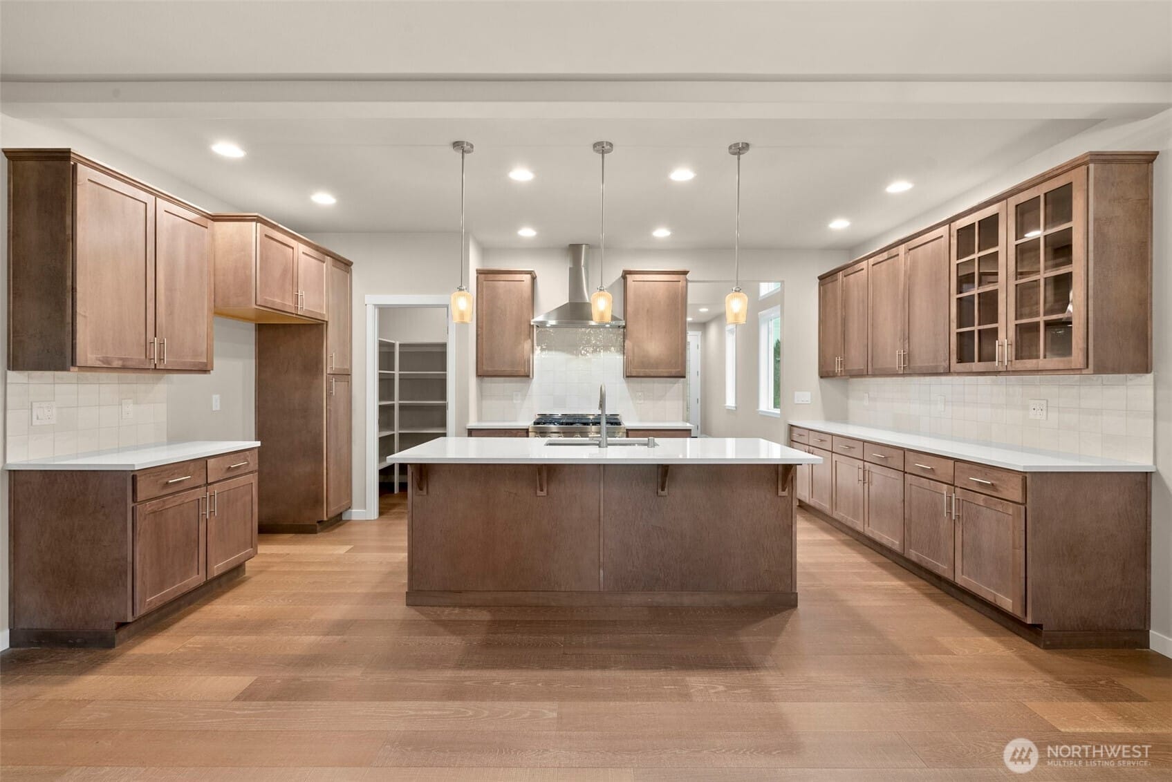 Tumwater, Washington, 98512, United States, 5 Bedrooms Bedrooms, ,4 BathroomsBathrooms,Residential,For Sale,1997115