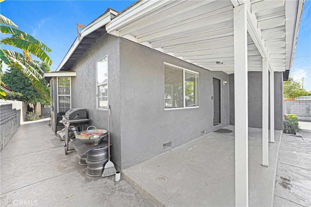 Sun Valley, California, 91352, United States, 4 Bedrooms Bedrooms, ,2 BathroomsBathrooms,Residential,For Sale,2017645