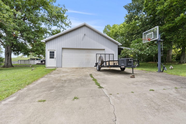 Versailles, Kentucky, 40383, United States, 4 Bedrooms Bedrooms, ,Residential,For Sale,1900700