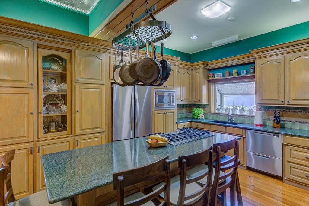 Vicksburg, Mississippi, 39180, United States, 4 Bedrooms Bedrooms, ,4 BathroomsBathrooms,Residential,For Sale,1778903