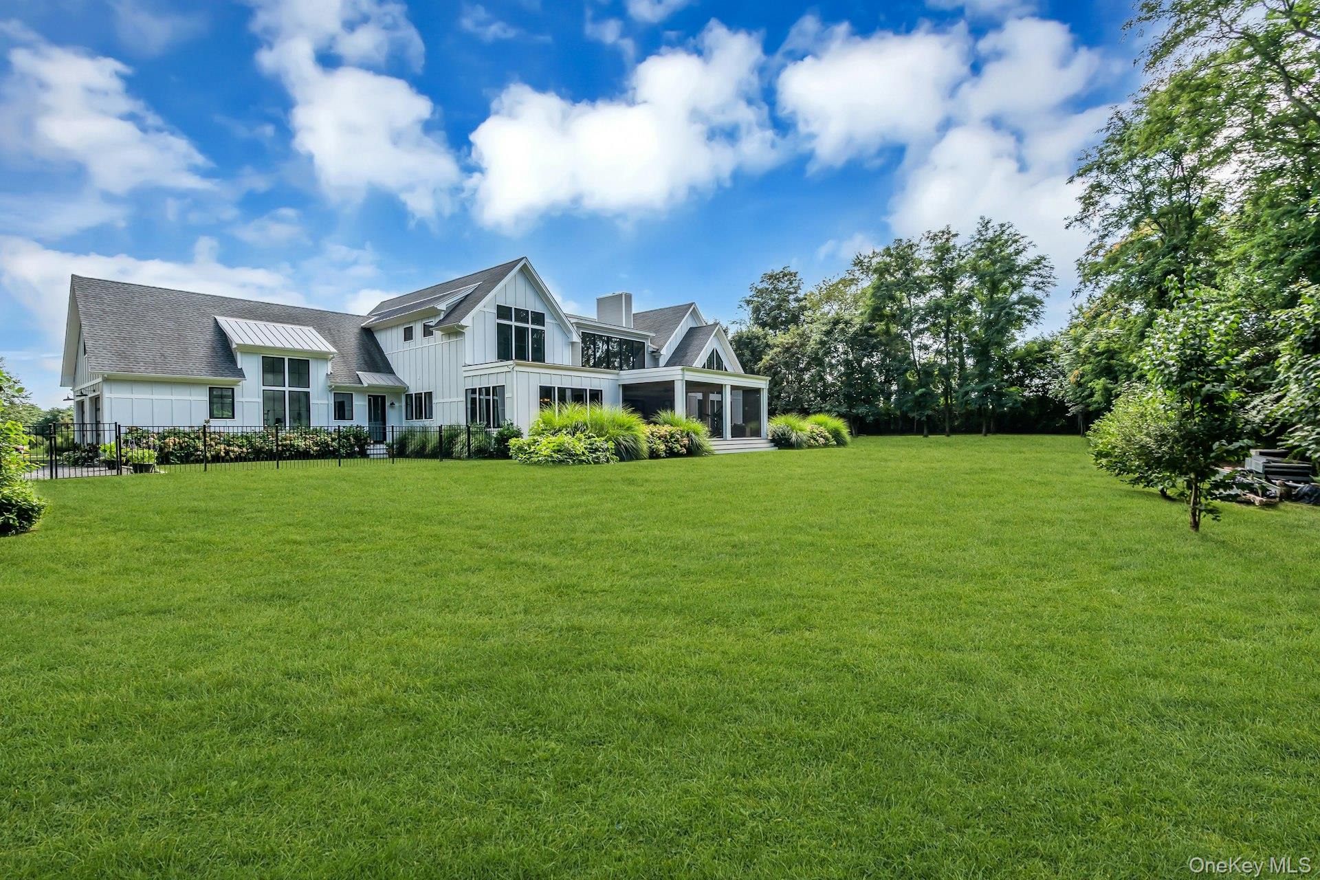  712 Hubbard Avenue, Aquebogue, NY, 11901 - 物件實景