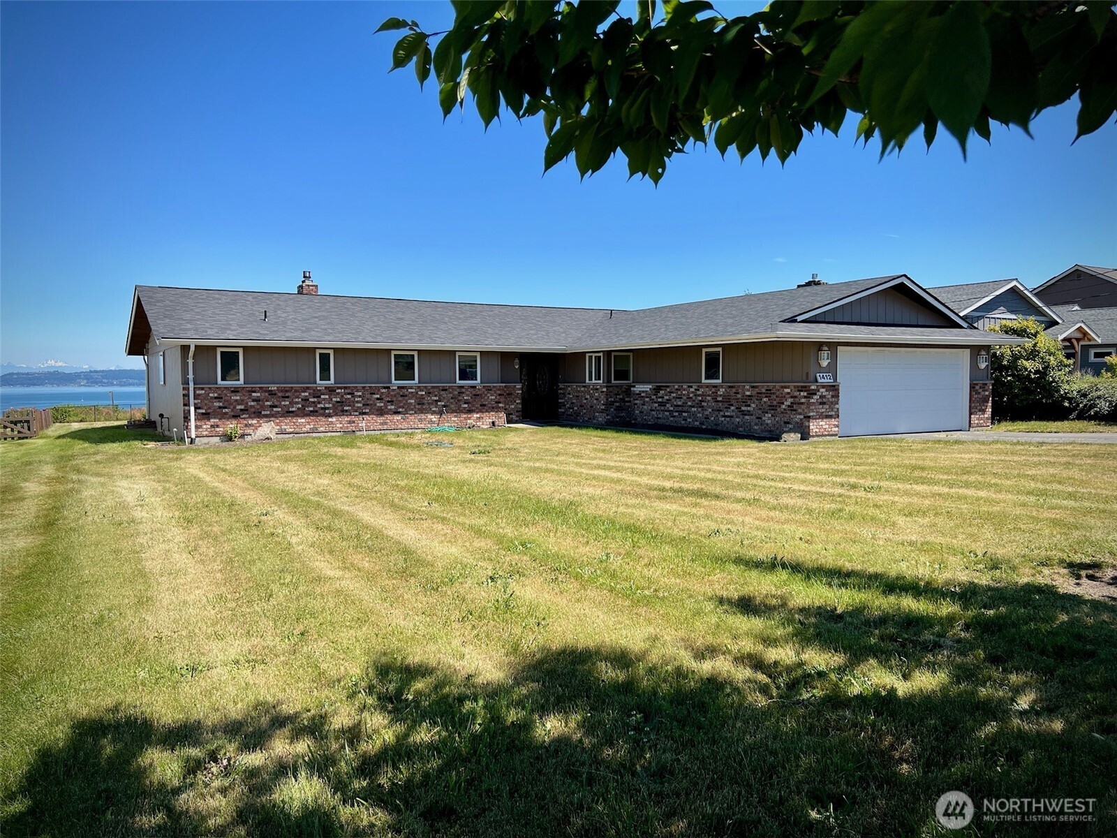 Oak Harbor, Washington, 98277, United States, 3 Bedrooms Bedrooms, ,1 BathroomBathrooms,Residential,For Sale,1983313