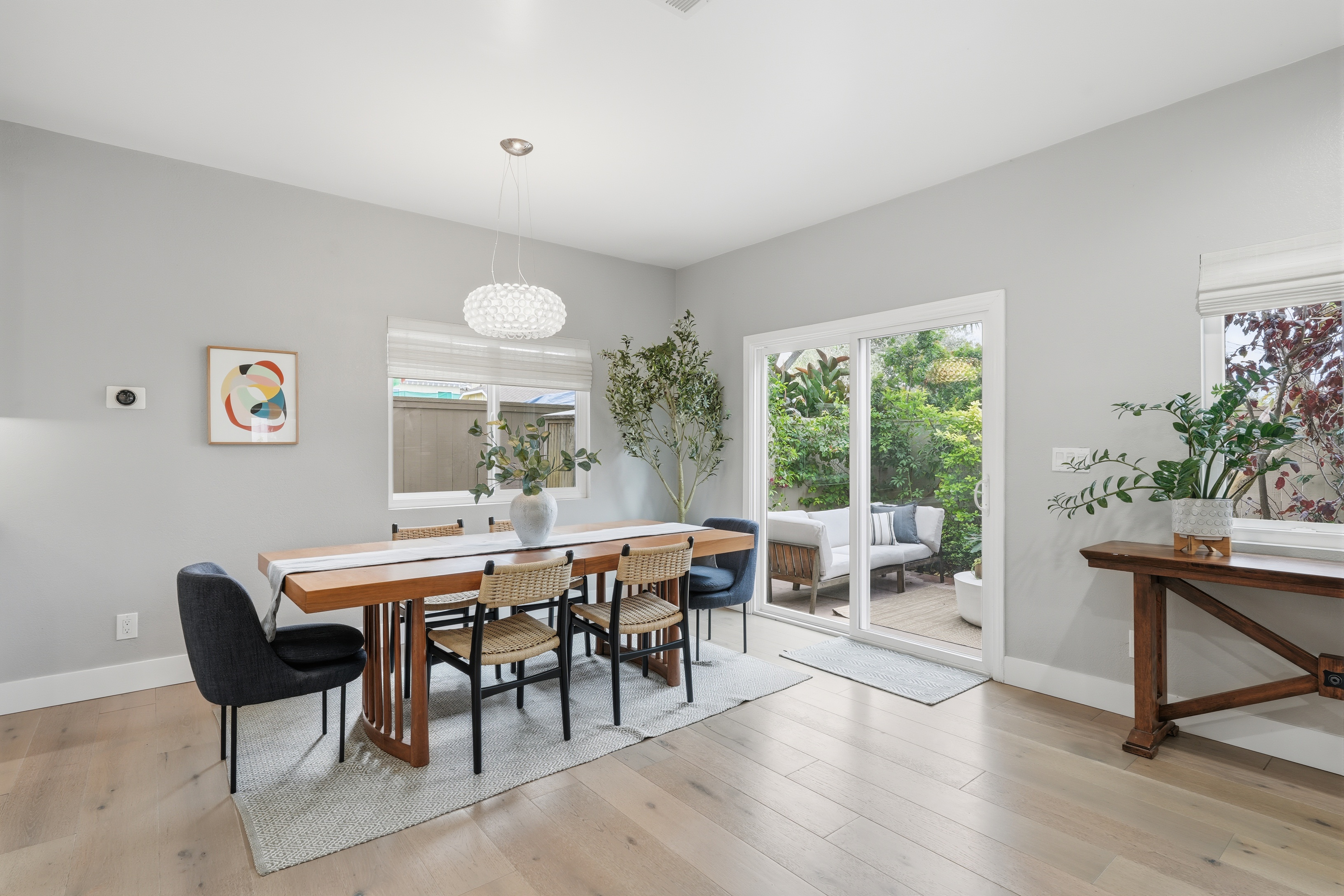  2220 Clark Lane, Redondo Beach, CA 90278 - 物件實景