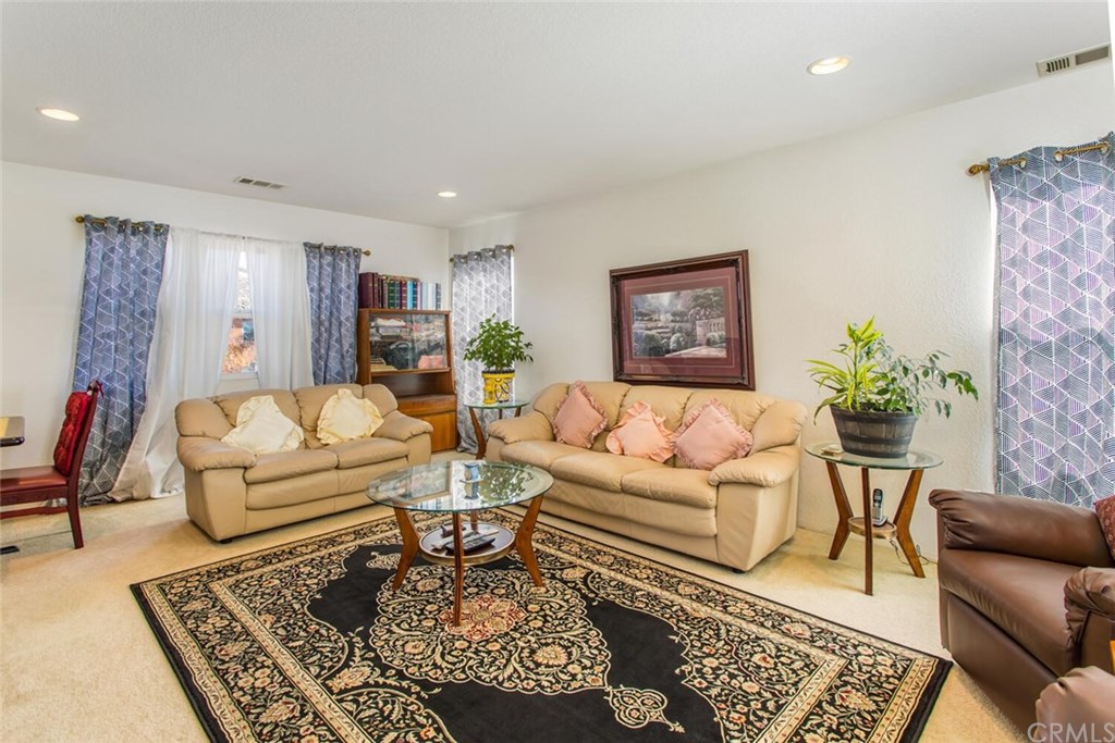 Mentone, California, 92359, United States, 3 Bedrooms Bedrooms, ,3 BathroomsBathrooms,Residential,For Sale,1927763