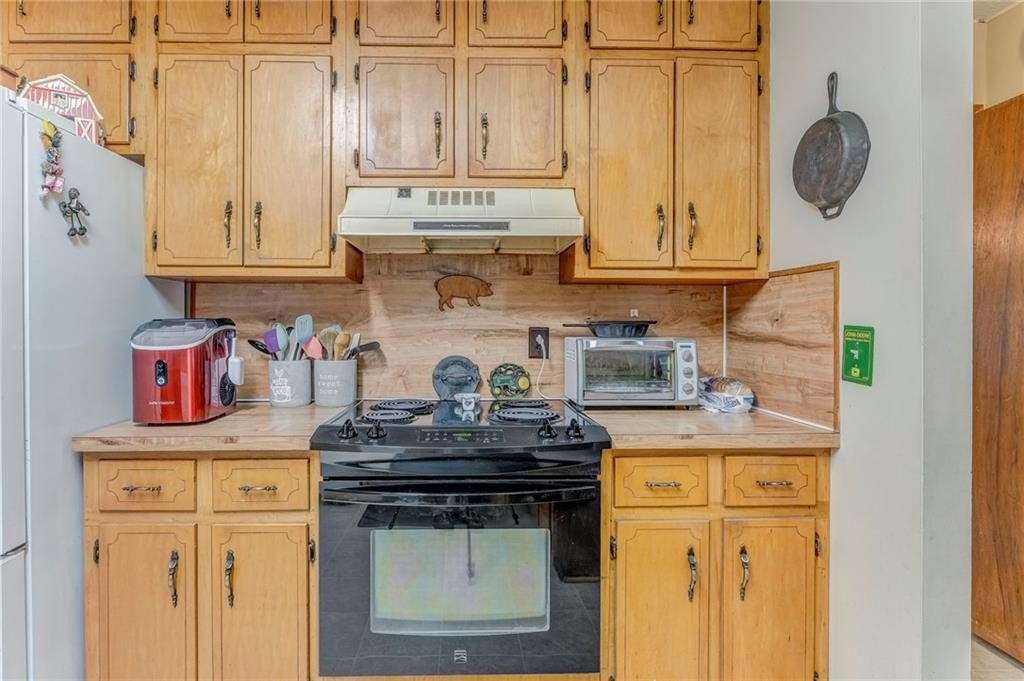 Ball Ground, Georgia, 30107, United States, 3 Bedrooms Bedrooms, ,2 BathroomsBathrooms,Residential,For Sale,1922985