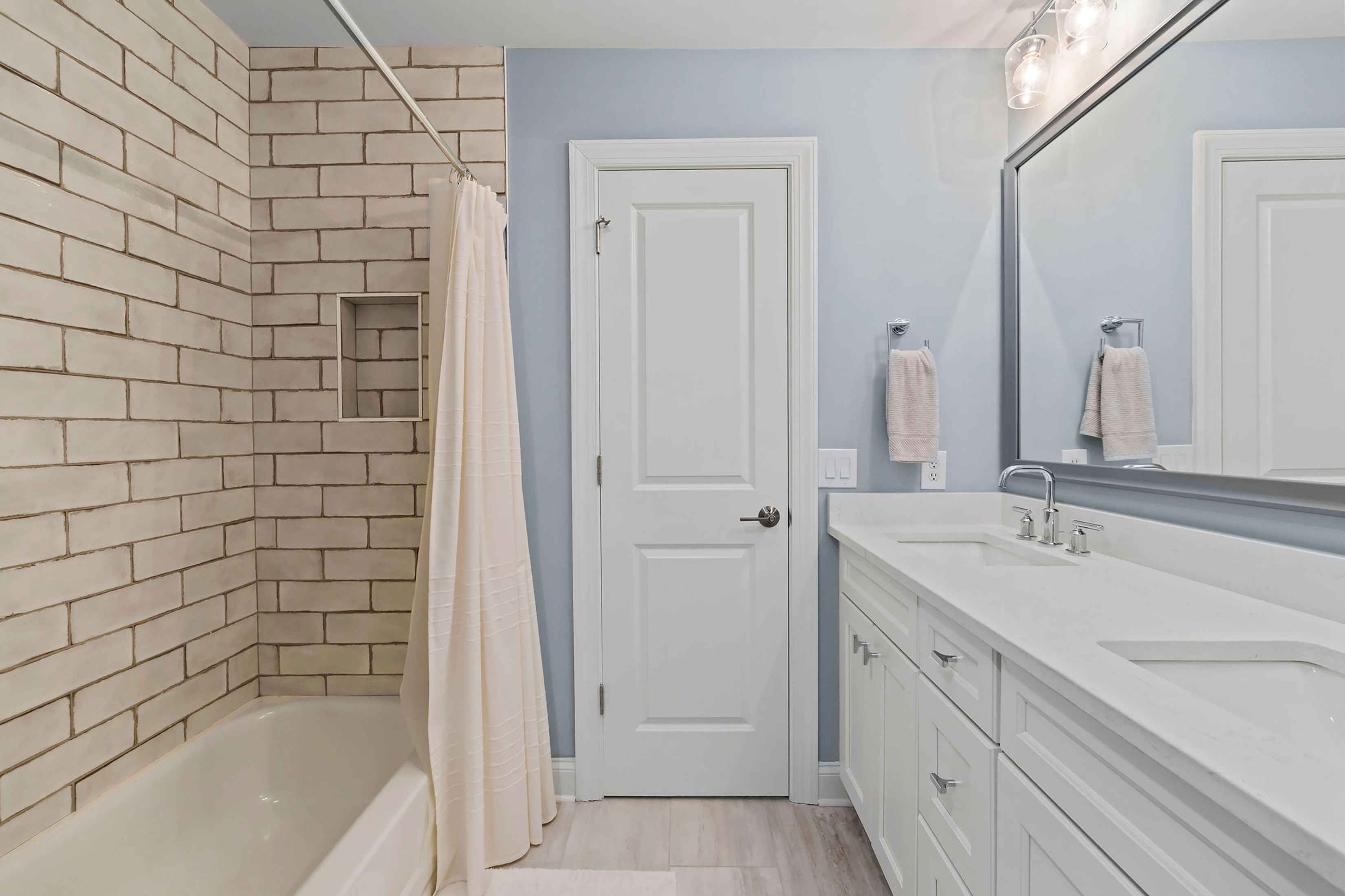  Roswell Home Blends Charm, Privacy and Location - 物件實景