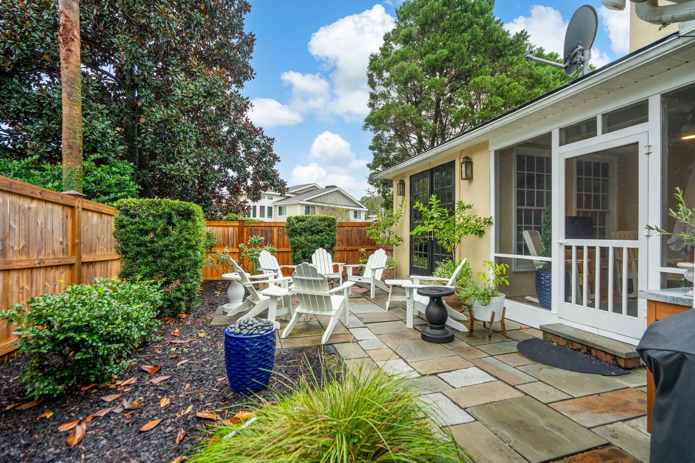 Mount Pleasant, South Carolina, 29464, United States, 3 Bedrooms Bedrooms, ,2 BathroomsBathrooms,Residential,For Sale,1979590