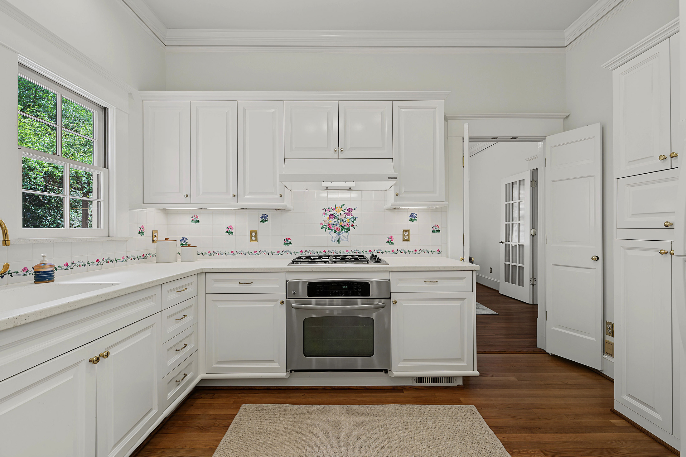  Enchanting 1920s Craftsman in an Ideal Virginia Highlands Location - 物件實景