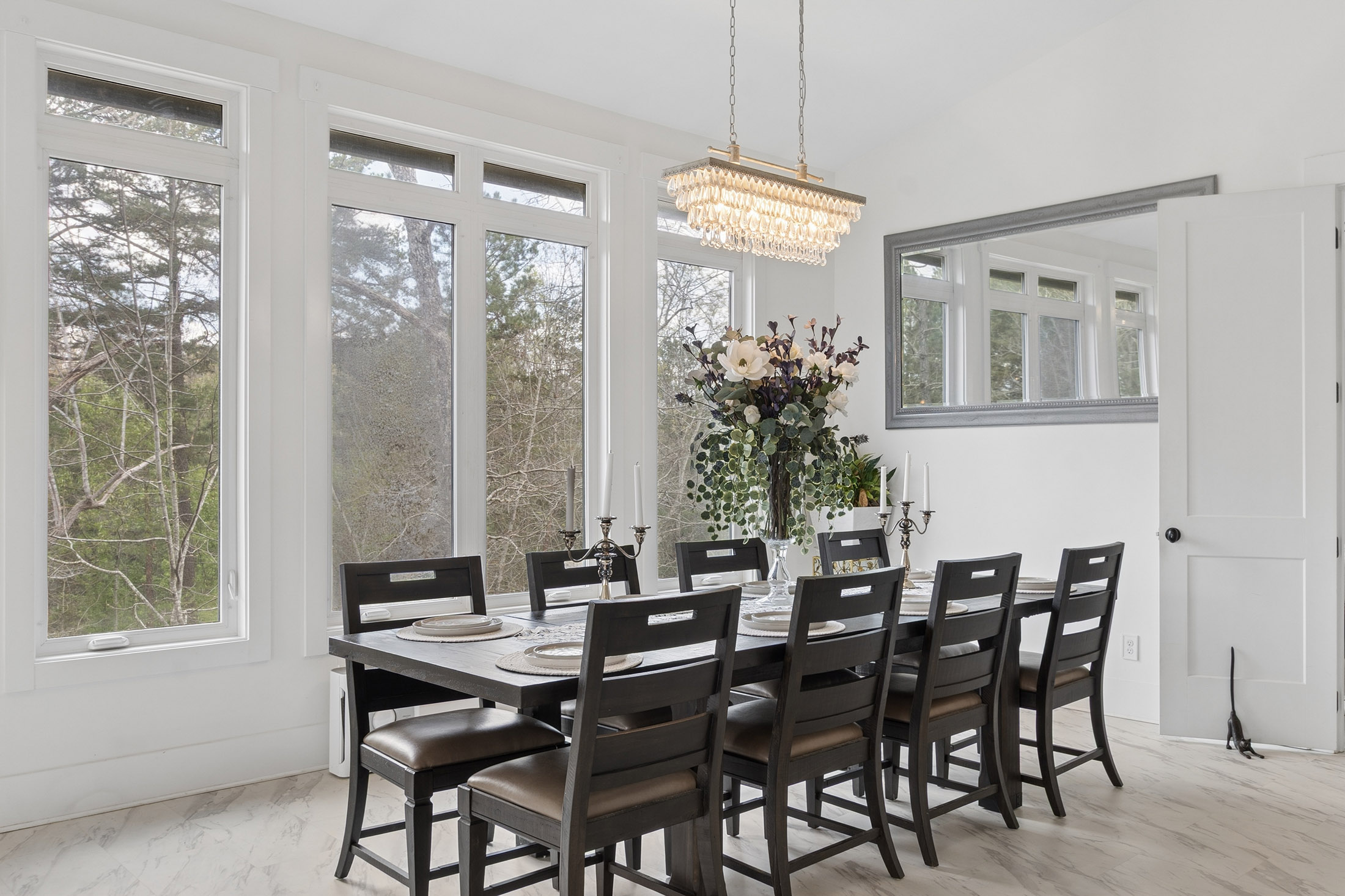  Extraordinary Custom-Built 2019 Barndominium-Inspired Residence - 物件實景