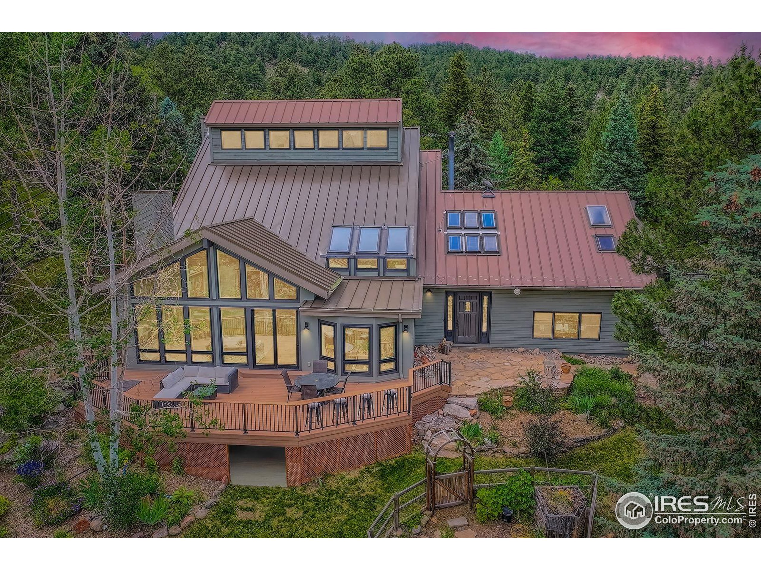 Boulder, Colorado, 80302, United States, 5 Bedrooms Bedrooms, ,2 BathroomsBathrooms,Residential,For Sale,1900877