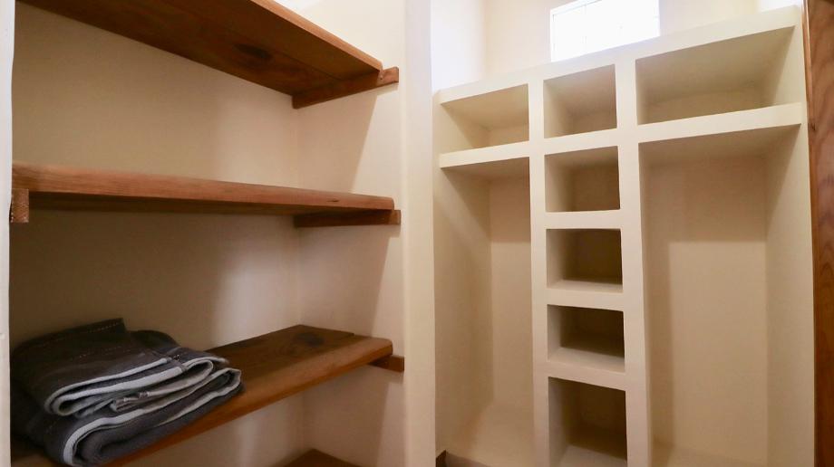 Pátzcuaro, Michoacán de Ocampo, 61608, Mexico, 4 Bedrooms Bedrooms, ,3 BathroomsBathrooms,Residential,For Sale,1917214