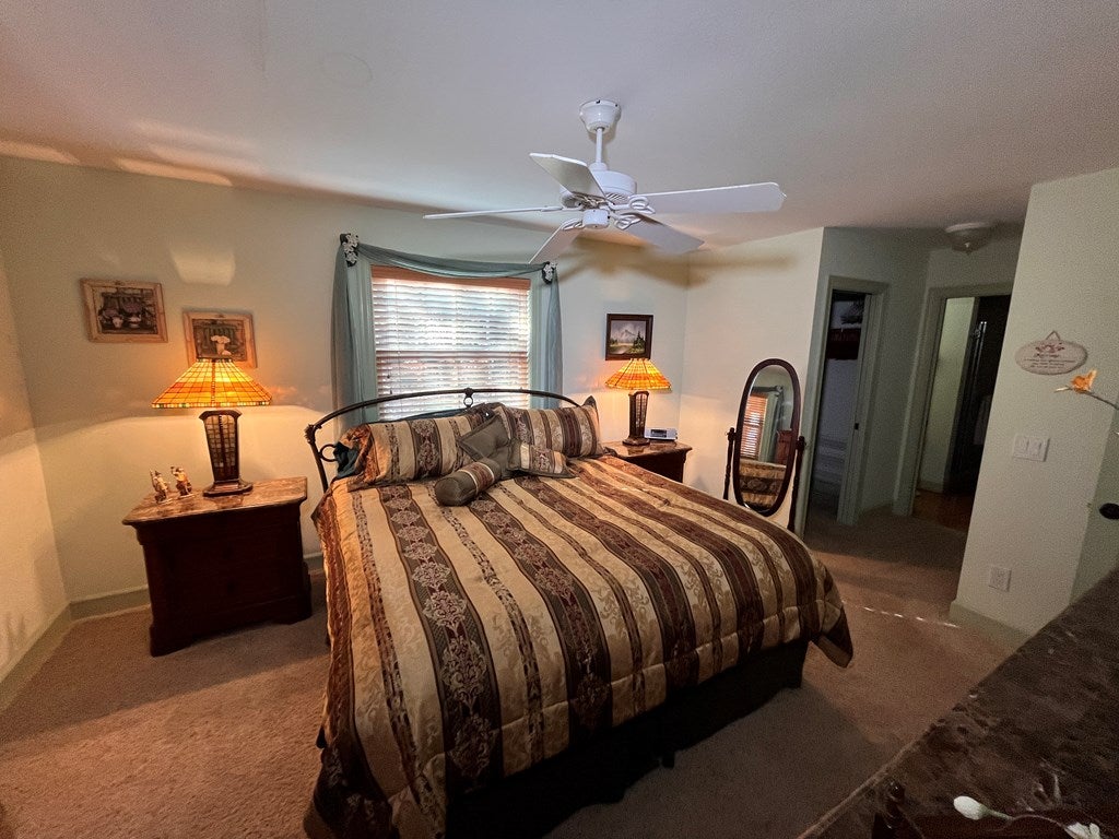East Ellijay, Georgia, 30540, United States, 2 Bedrooms Bedrooms, ,3 BathroomsBathrooms,Residential,For Sale,1859127