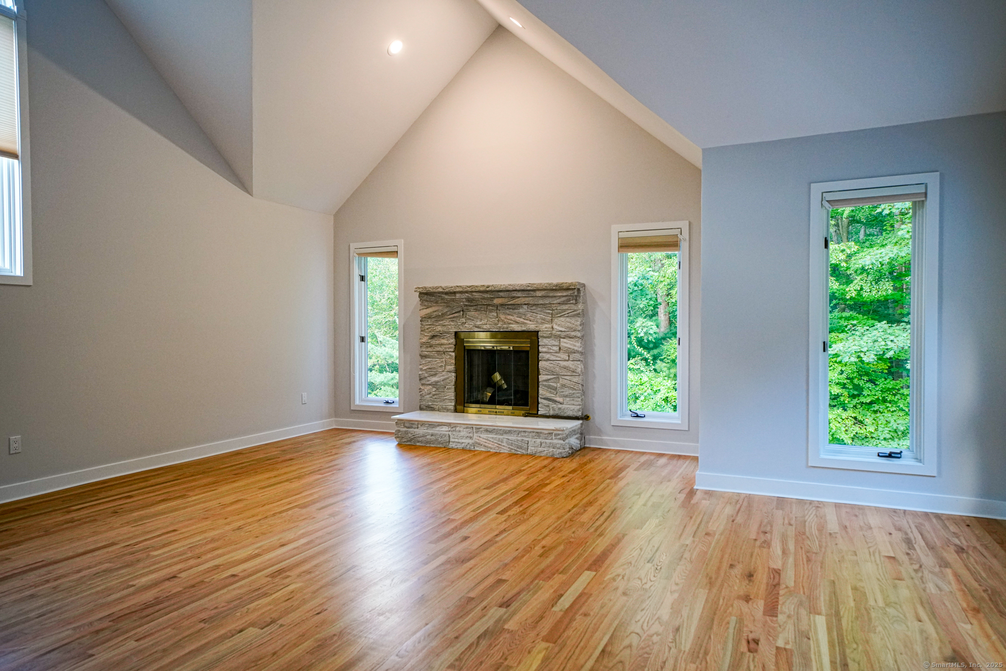 Glastonbury, Connecticut, 06033, United States, 5 Bedrooms Bedrooms, ,4 BathroomsBathrooms,Residential,For Sale,1902715