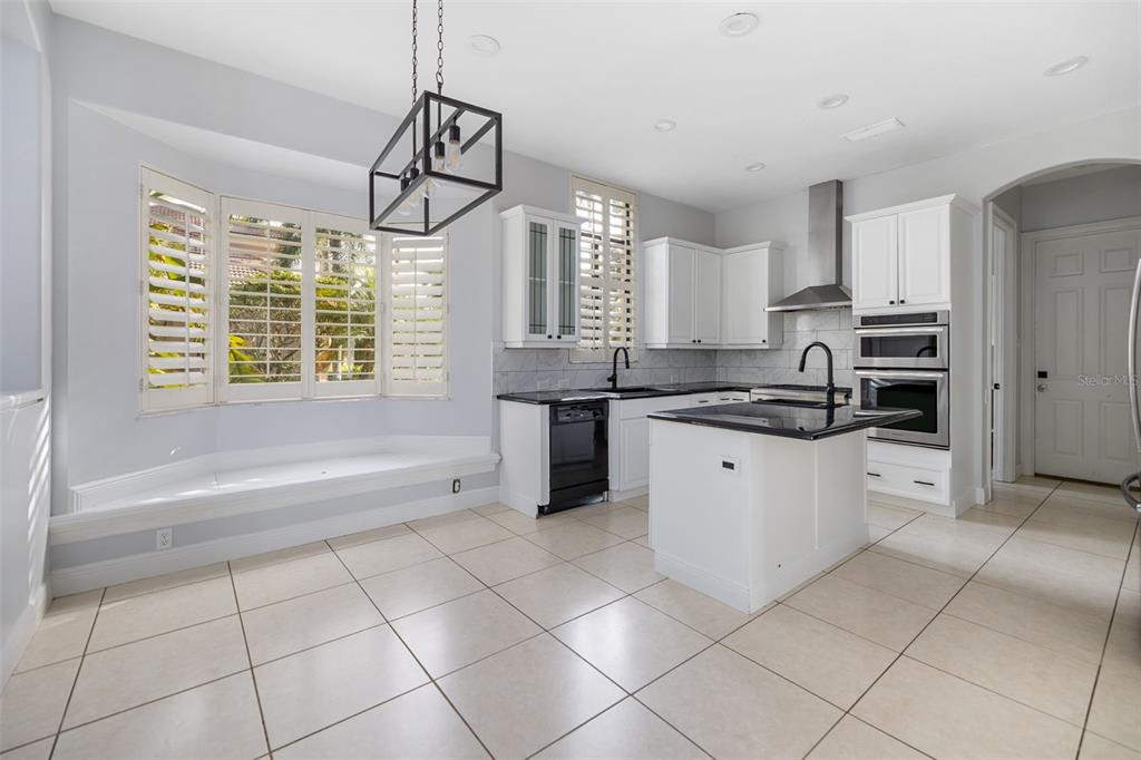 Lakewood Ranch, Florida, 34202, United States, 5 Bedrooms Bedrooms, ,4 BathroomsBathrooms,Residential,For Sale,1992150