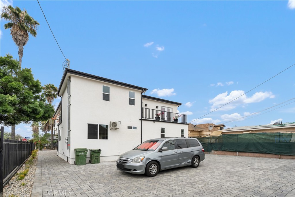 Los Angeles, California, 90011, United States, ,Residential,For Sale,1919891