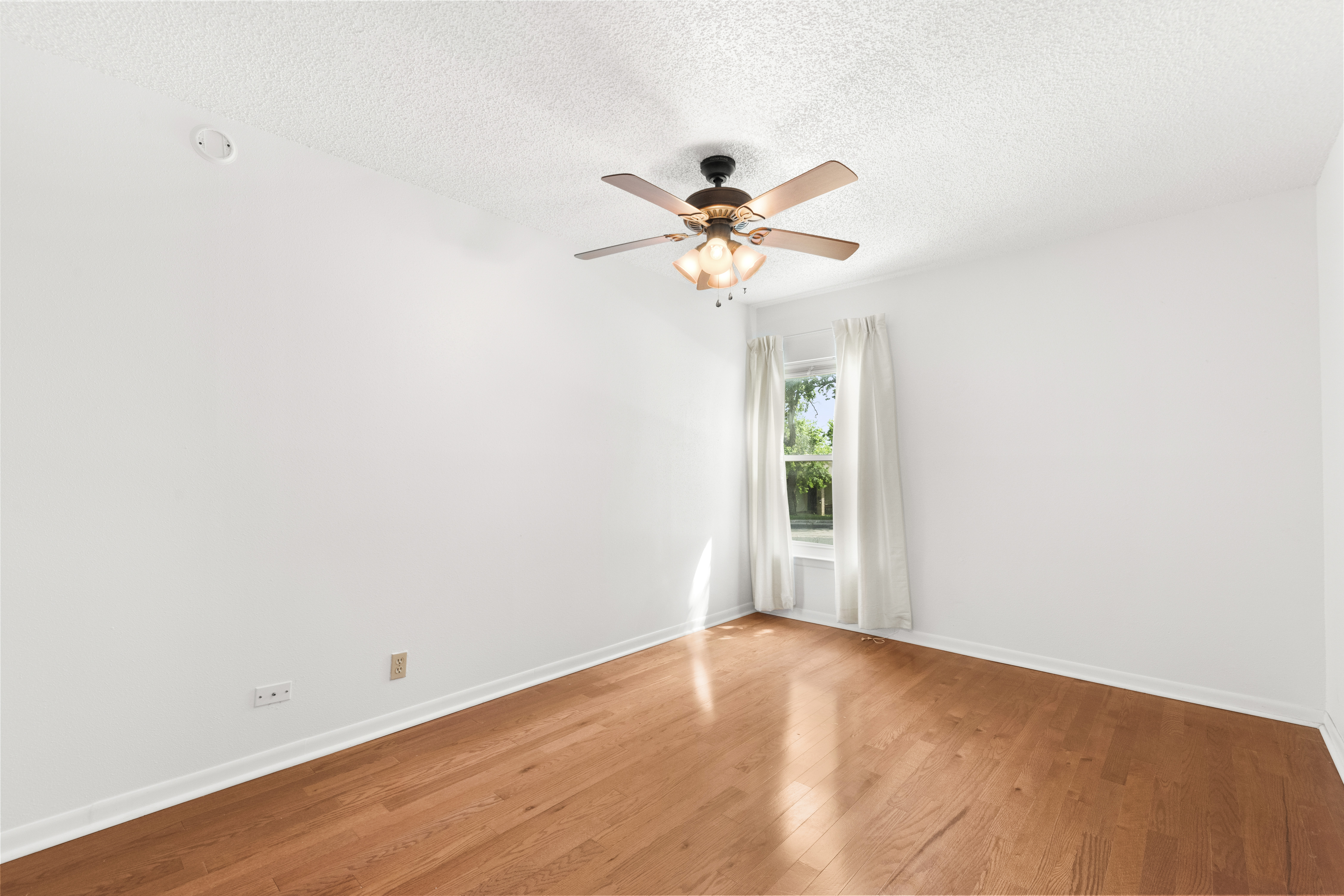  7111 Comanche Ridge Drive, Converse, TX, 78109 - 物件實景