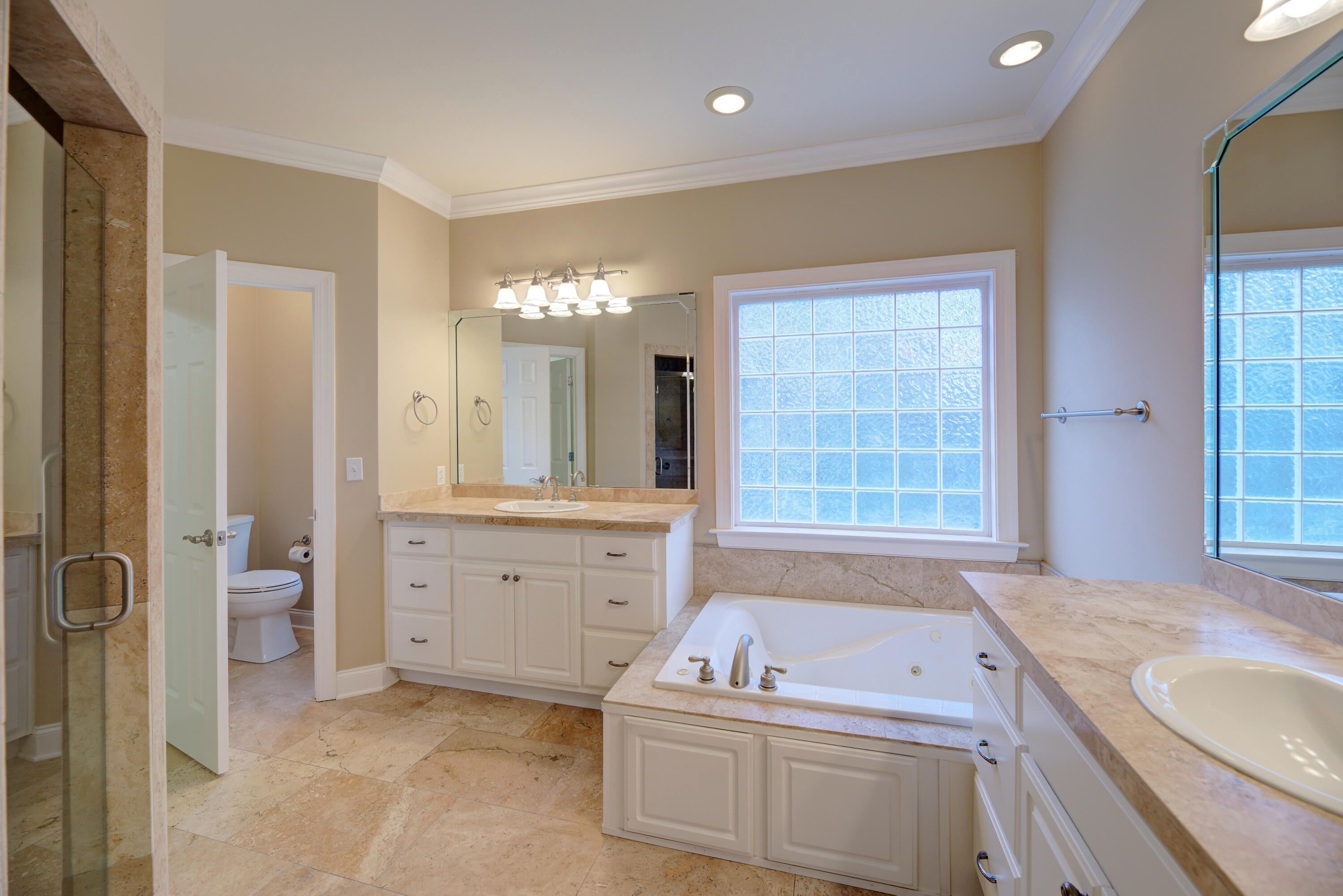 Ringgold, Georgia, 30736, United States, 3 Bedrooms Bedrooms, ,3 BathroomsBathrooms,Residential,For Sale,1918038