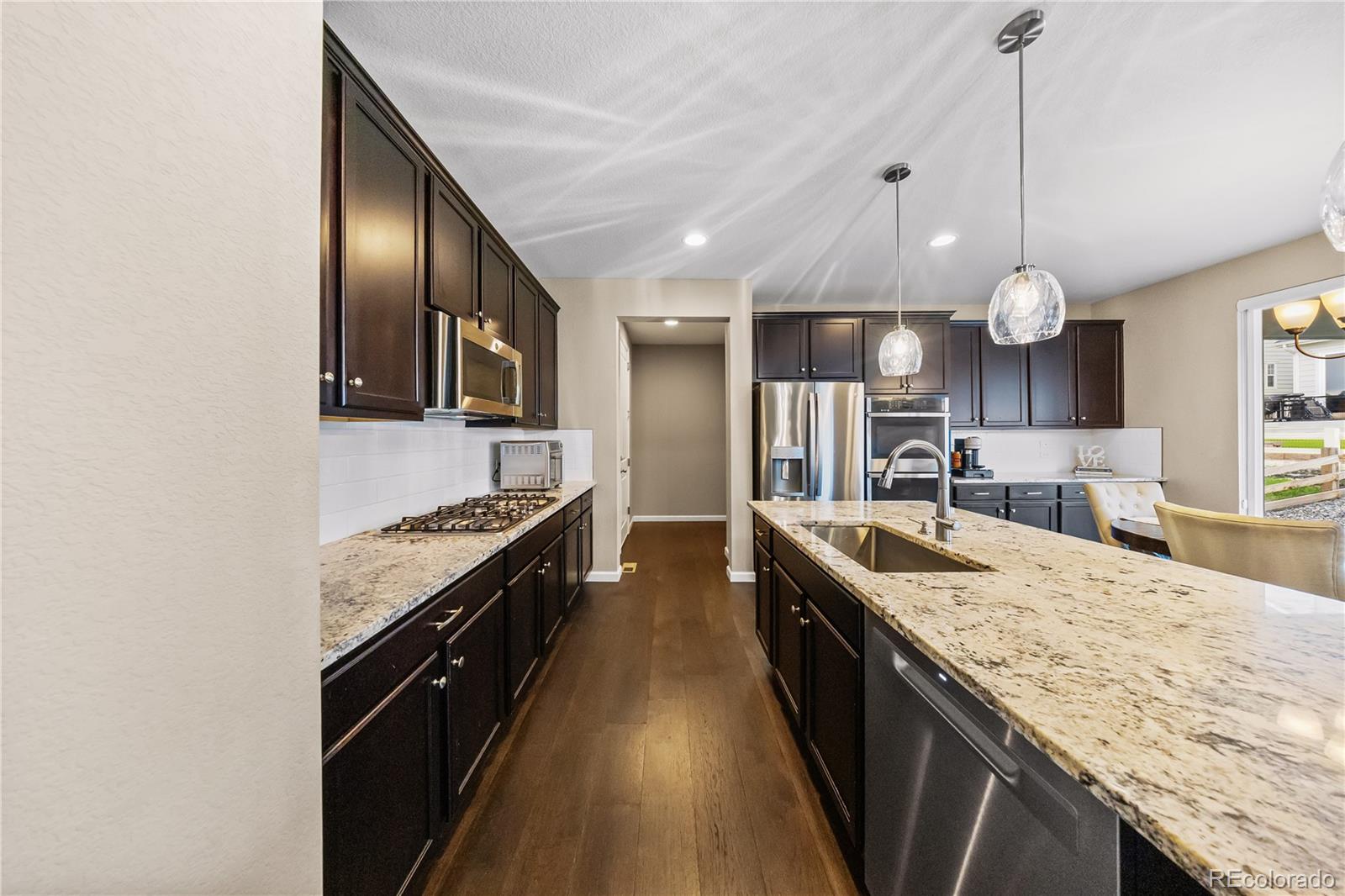 Aurora, Colorado, 80016, United States, 5 Bedrooms Bedrooms, ,5 BathroomsBathrooms,Residential,For Sale,2003486