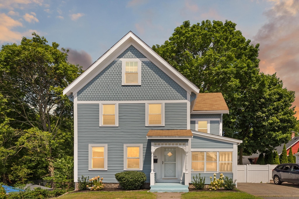 Quincy, Massachusetts, 02169, United States, 3 Bedrooms Bedrooms, ,2 BathroomsBathrooms,Residential,For Sale,1943561