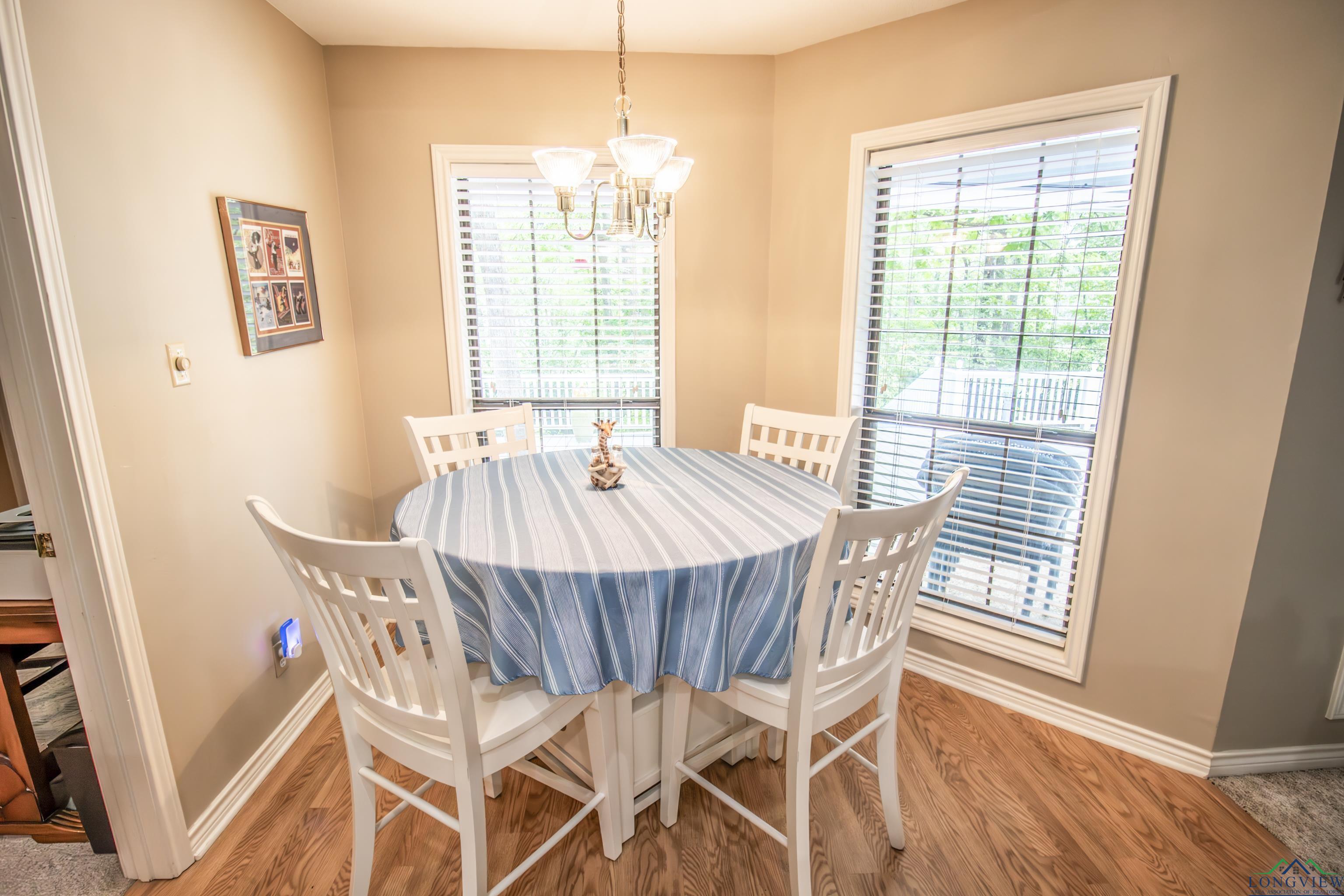 Karnack, Texas, 75661, United States, 4 Bedrooms Bedrooms, ,2 BathroomsBathrooms,Residential,For Sale,1979700