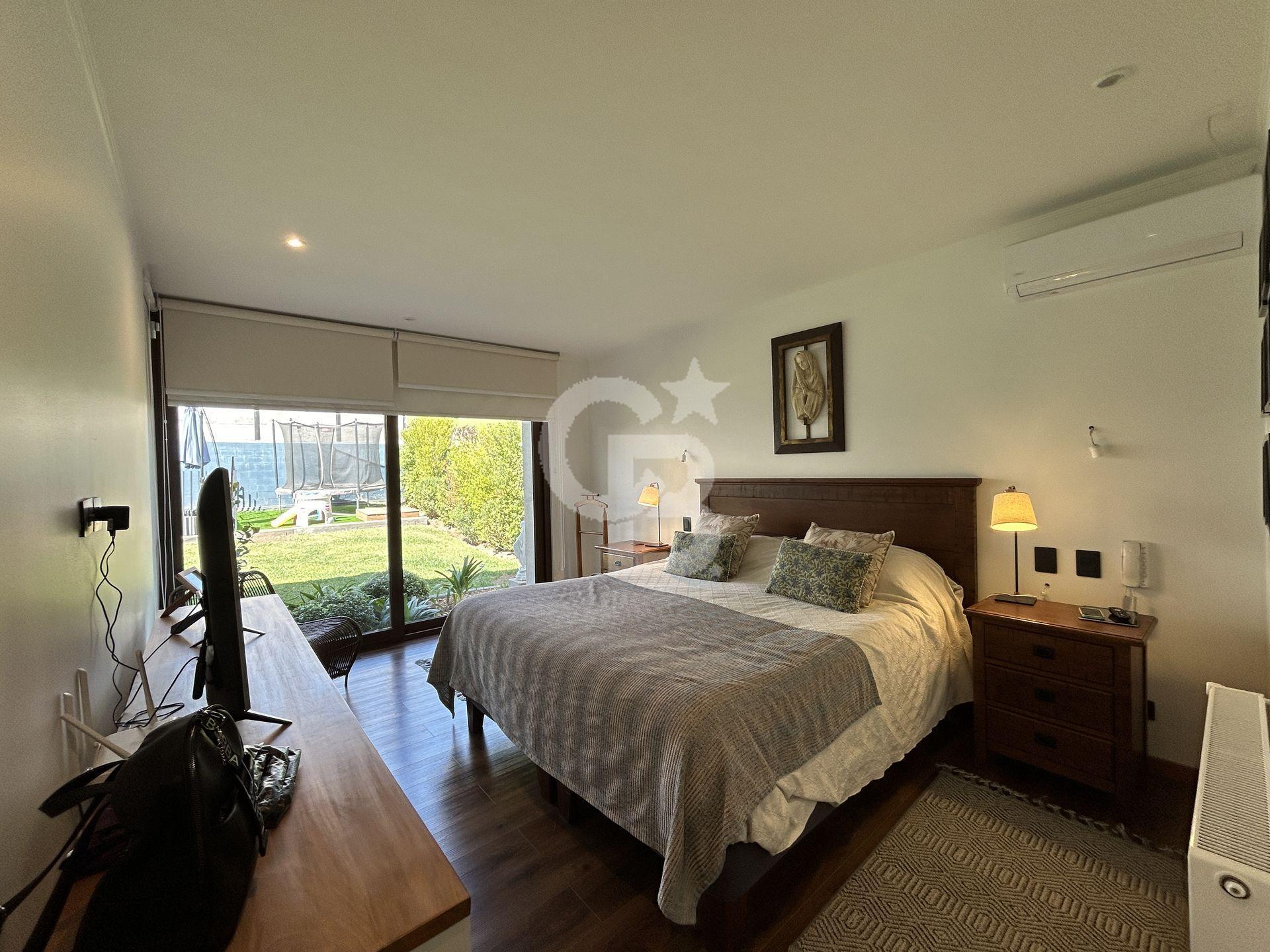 Colina, Chile, 4 Bedrooms Bedrooms, ,3 BathroomsBathrooms,Residential,For Sale,1986265