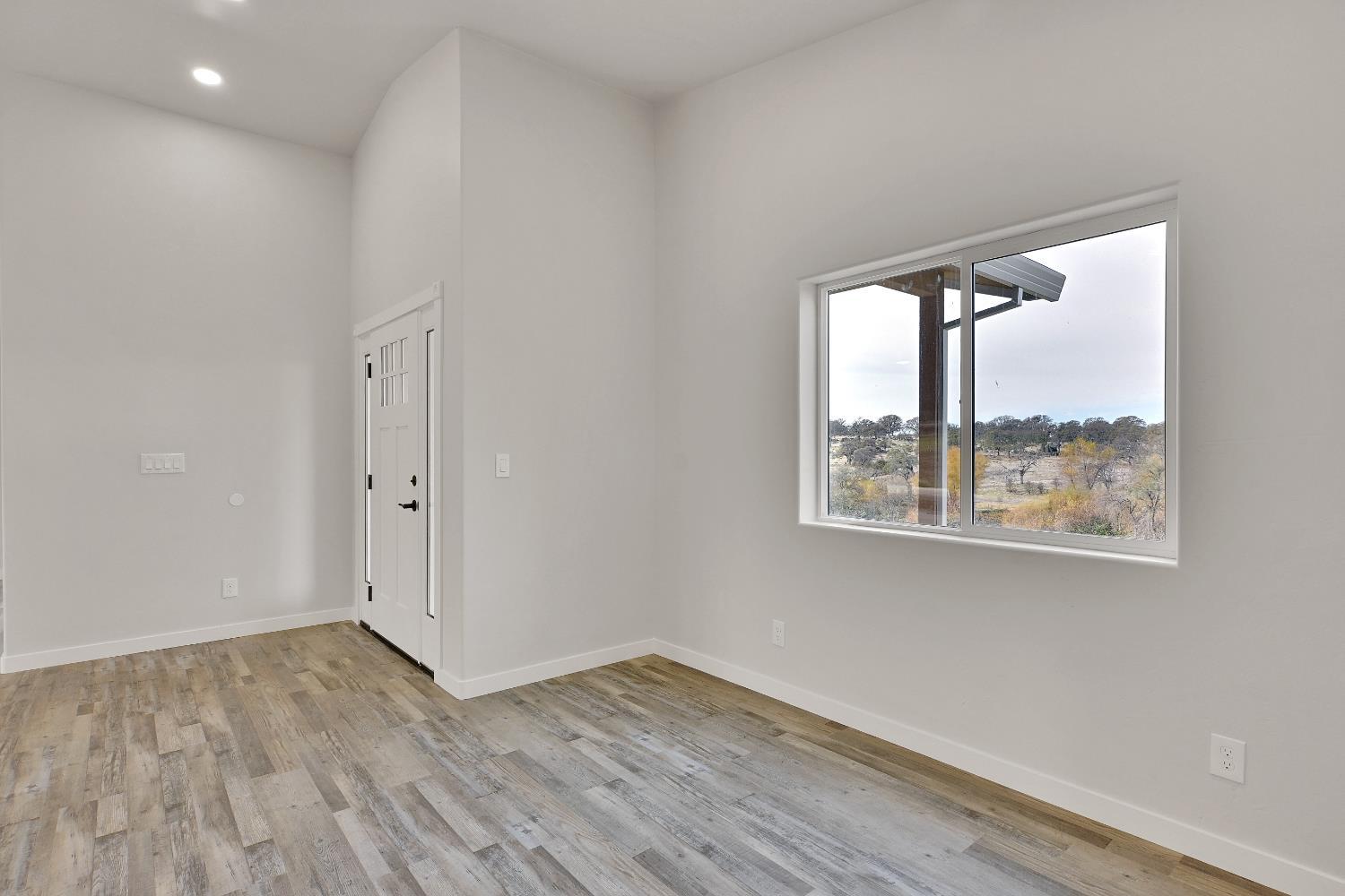 Loma Rica, California, 95901, United States, 3 Bedrooms Bedrooms, ,3 BathroomsBathrooms,Residential,For Sale,2005648