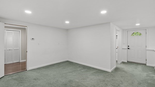 Southborough, Massachusetts, 01772, United States, 4 Bedrooms Bedrooms, ,3 BathroomsBathrooms,Residential,For Sale,1981487