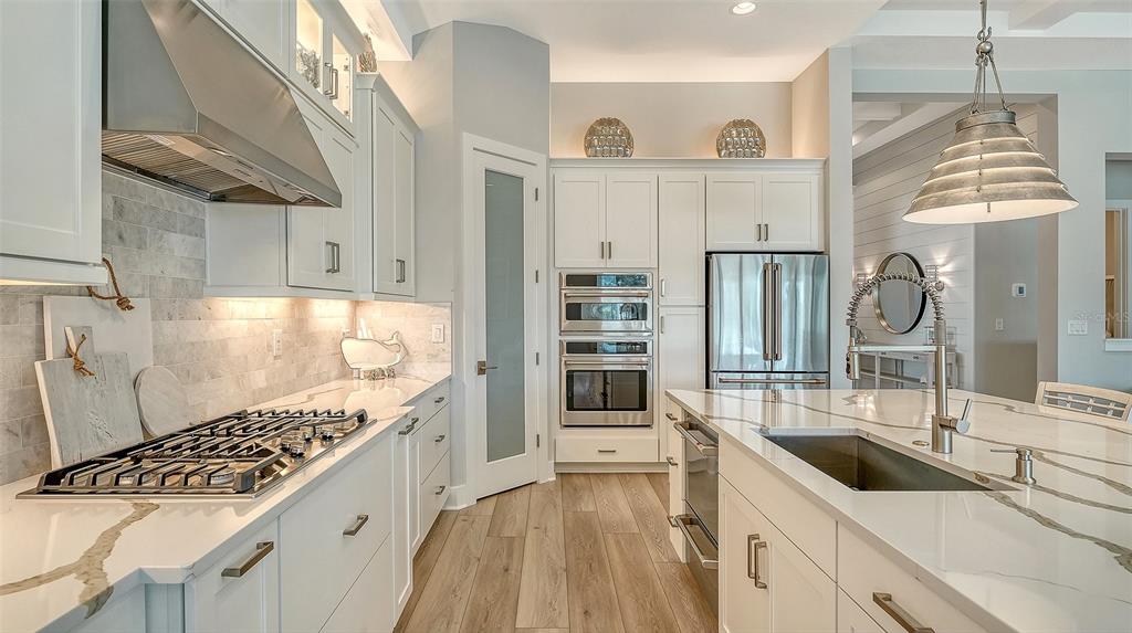 Parrish, Florida, 34219, United States, 3 Bedrooms Bedrooms, ,3 BathroomsBathrooms,Residential,For Sale,1990904