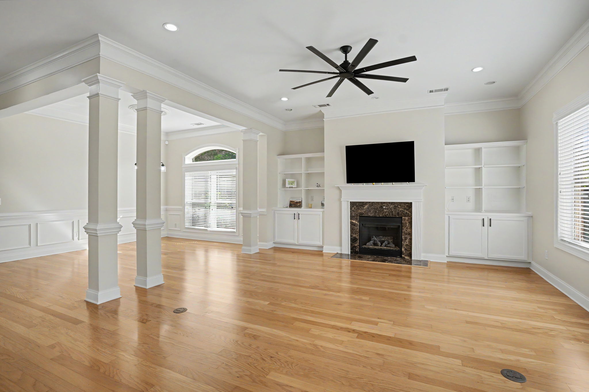  1201 River Oaks Drive, Richmond Hill - 物件實景
