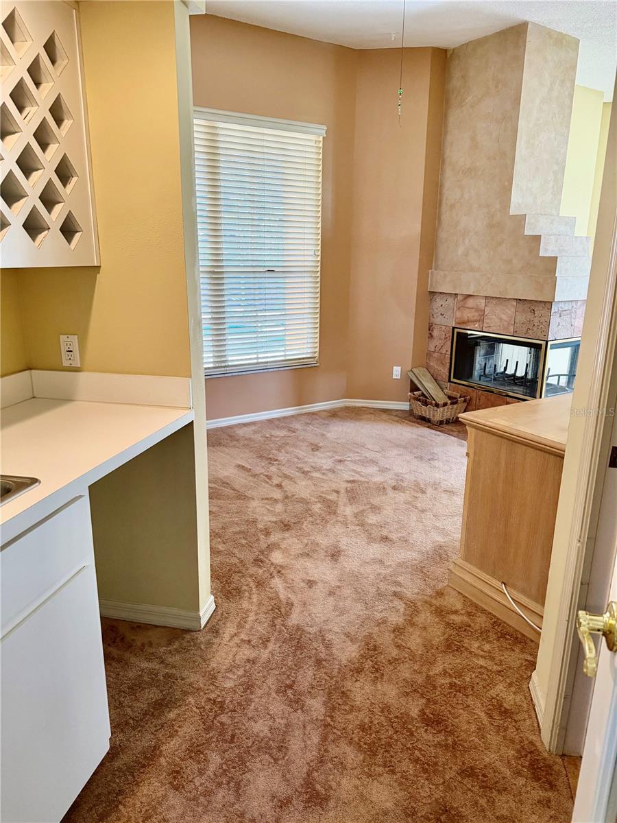 Seminole, Florida, 33777, United States, 4 Bedrooms Bedrooms, ,4 BathroomsBathrooms,Residential,For Sale,1978332