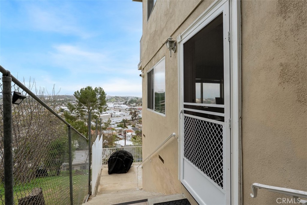 Los Angeles, California, 90063, United States, ,Residential,For Sale,1723335