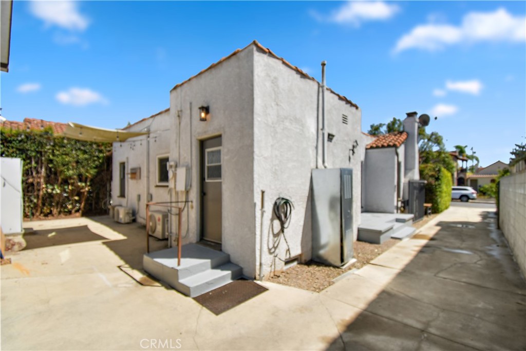 Los Angeles, California, 90019, United States, ,Residential,For Sale,2022270