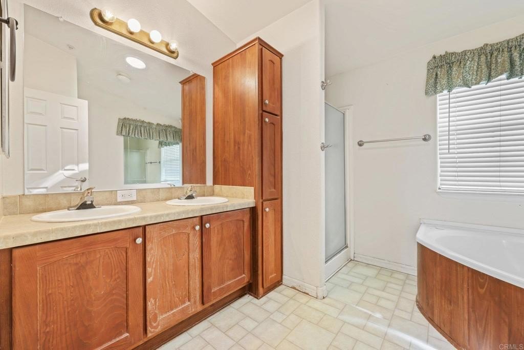 Boulevard, California, 91905, United States, 5 Bedrooms Bedrooms, ,4 BathroomsBathrooms,Residential,For Sale,1997024