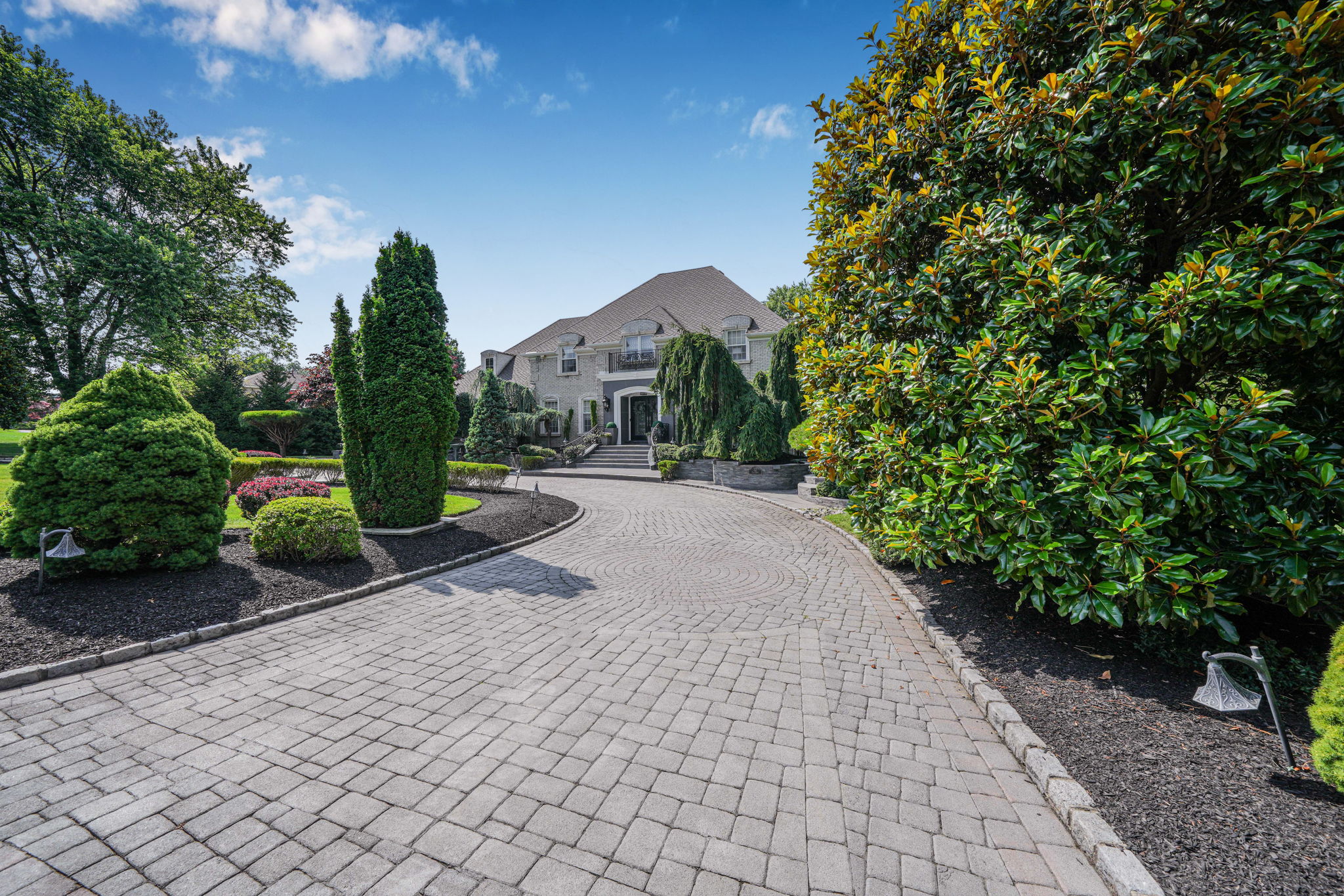 Montville, New Jersey, 07045, United States, 4 Bedrooms Bedrooms, ,5 BathroomsBathrooms,Residential,For Sale,1973706