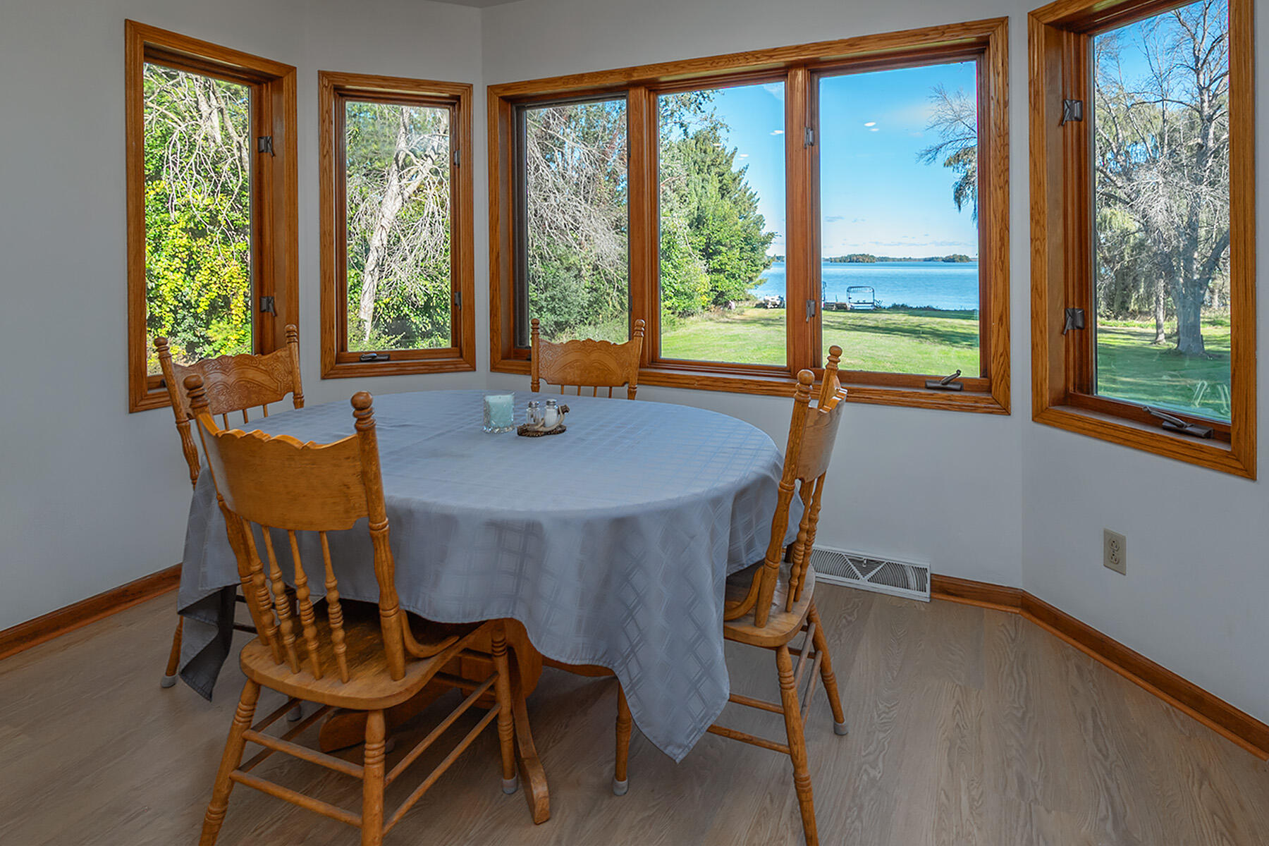 Hustisford, Wisconsin, 53034, United States, 3 Bedrooms Bedrooms, ,3 BathroomsBathrooms,Residential,For Sale,1962581