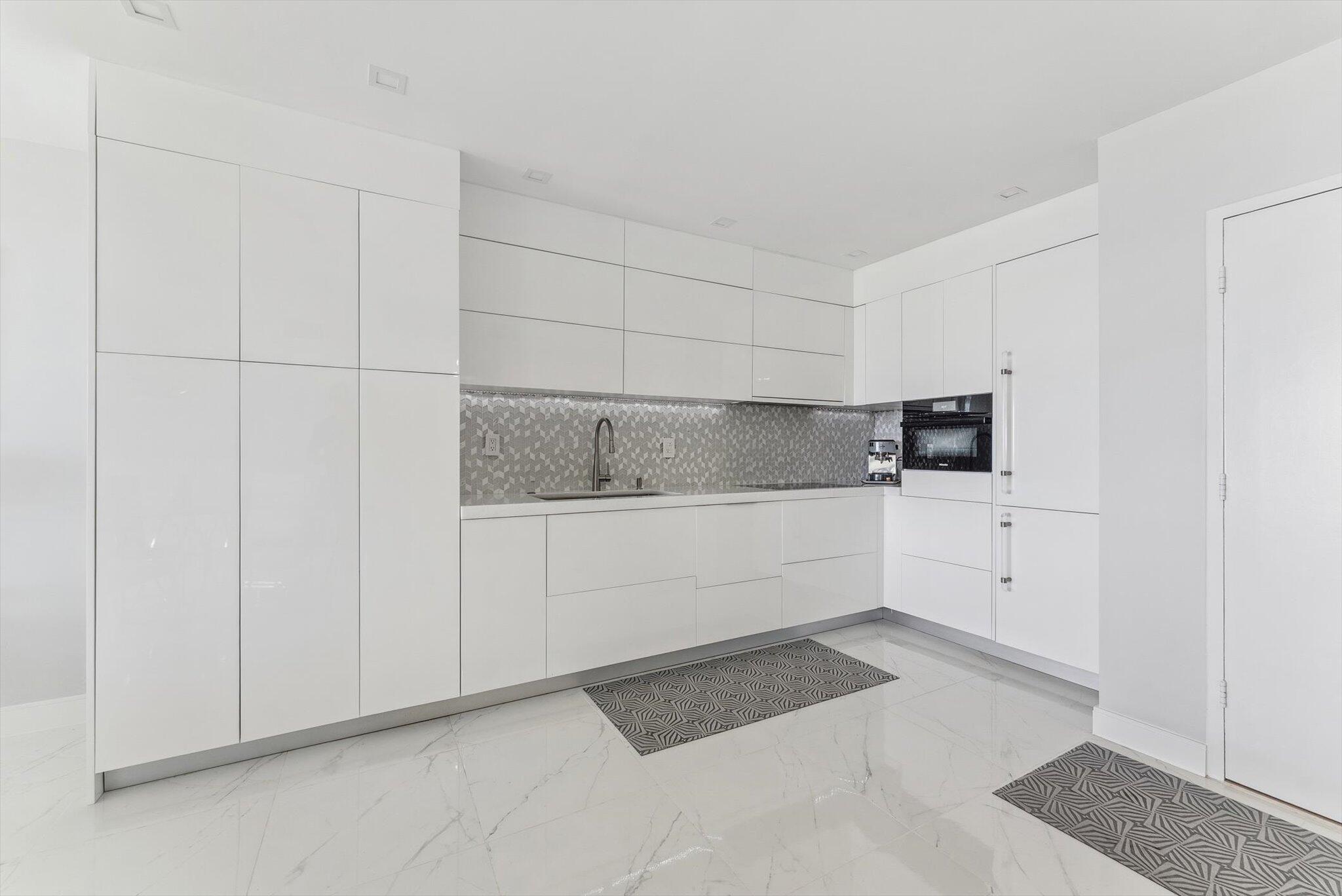 Delray Beach, Florida, 33483, United States, 1 Bedroom Bedrooms, ,2 BathroomsBathrooms,Residential,For Sale,1994435