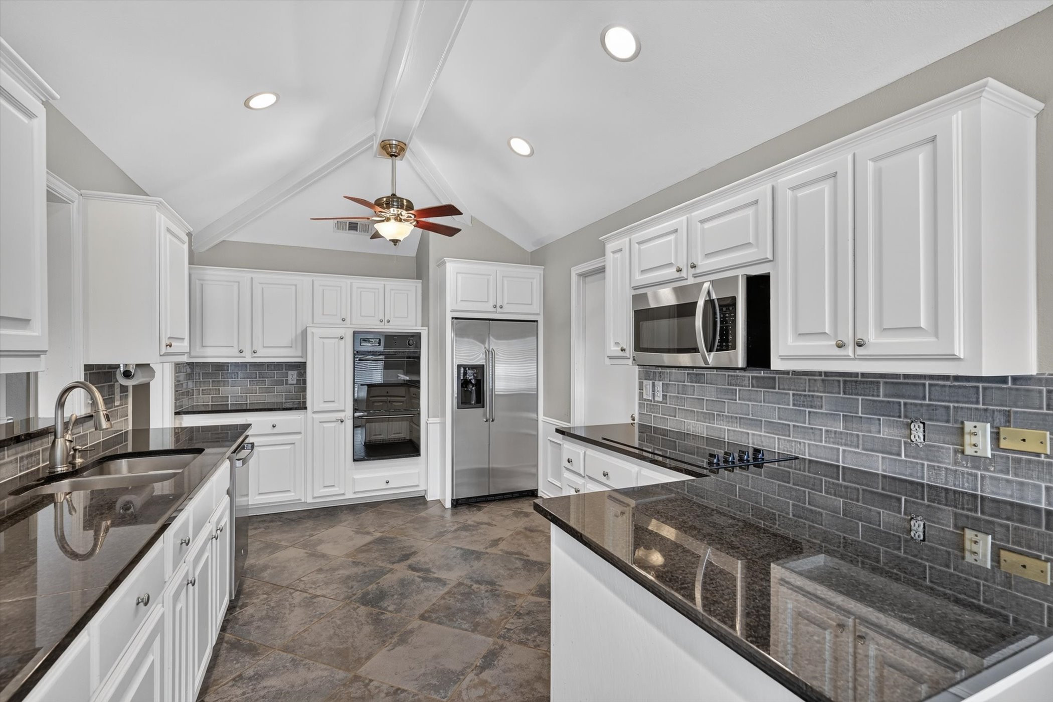  8833 Kenton Drive, Dallas, TX, 75231 - 物件實景