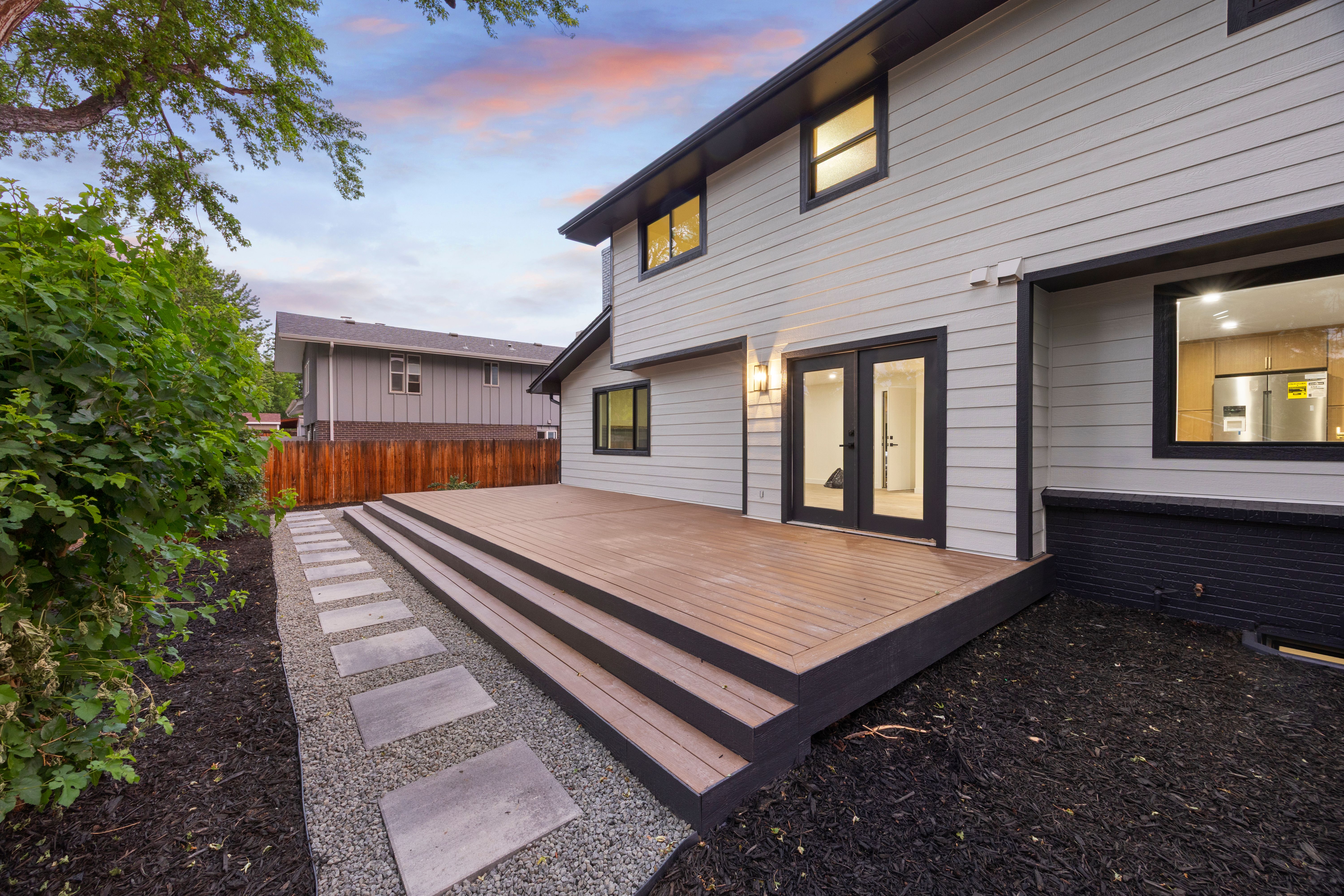  Extensively Renovated Pine Ridge Estate near Southmoor Park - 物件實景