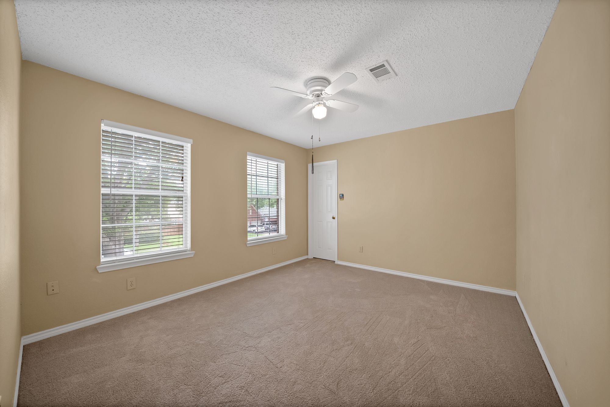  2129 Brentcove Drive, Grapevine, TX, 76051 - 物件實景