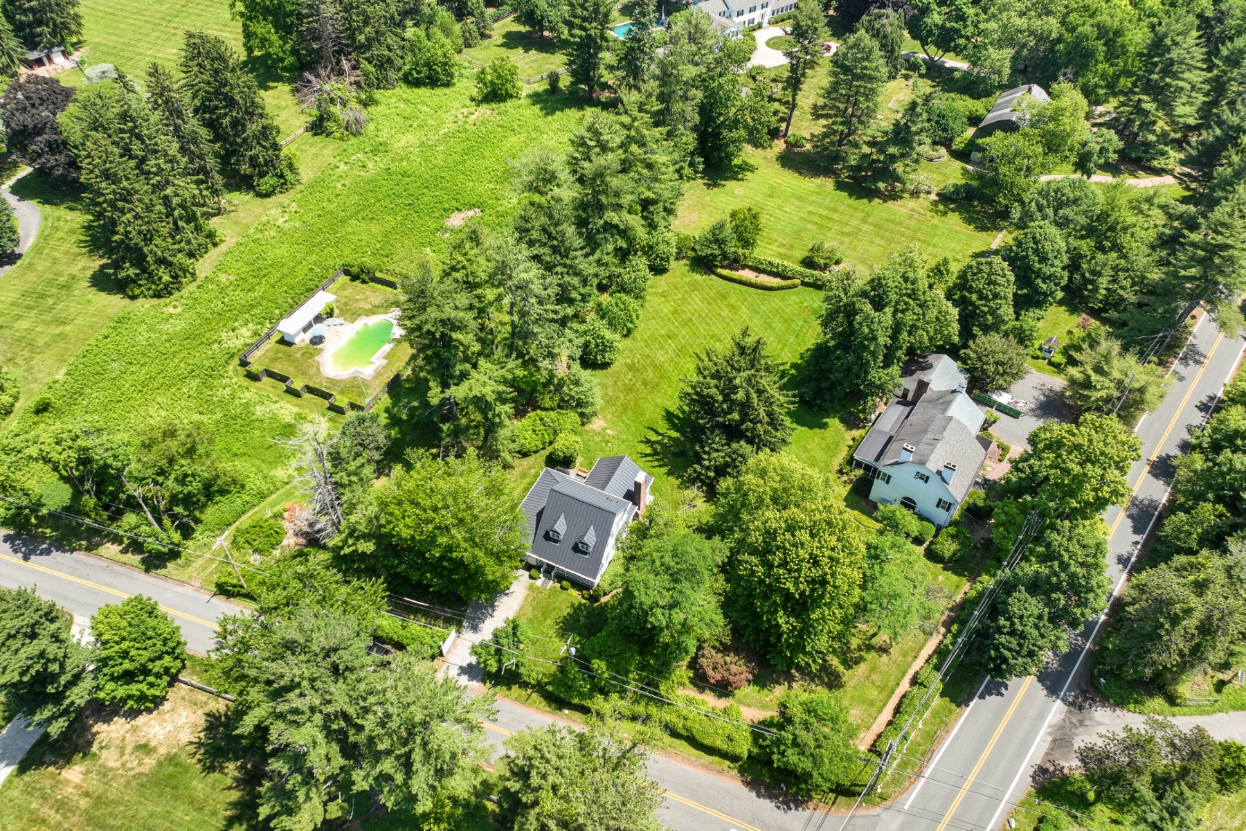  A Once-In-A-Generation New Vernon Property - 物件實景
