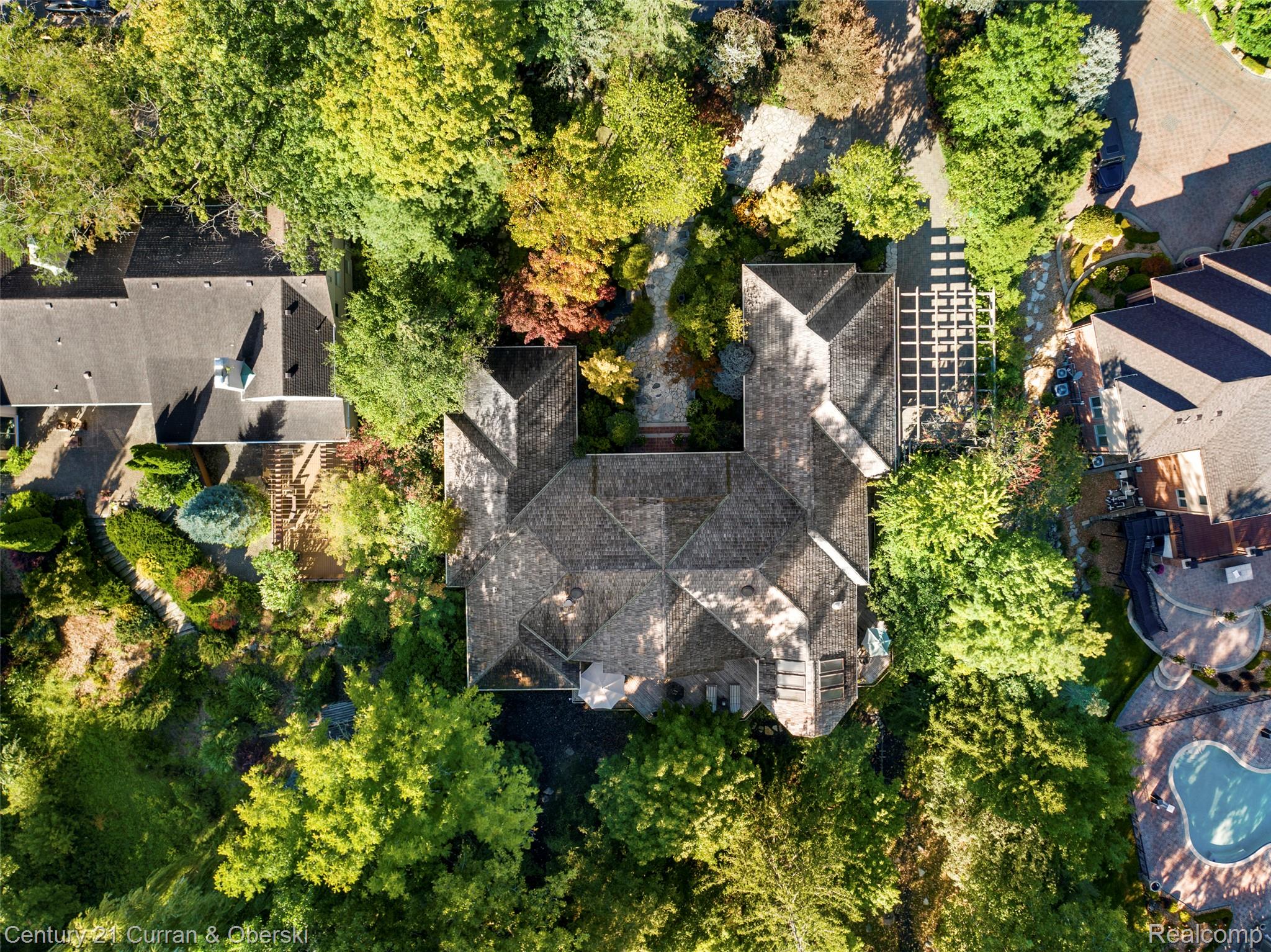 Dearborn, Michigan, 48124, United States, 4 Bedrooms Bedrooms, ,4 BathroomsBathrooms,Residential,For Sale,1983815