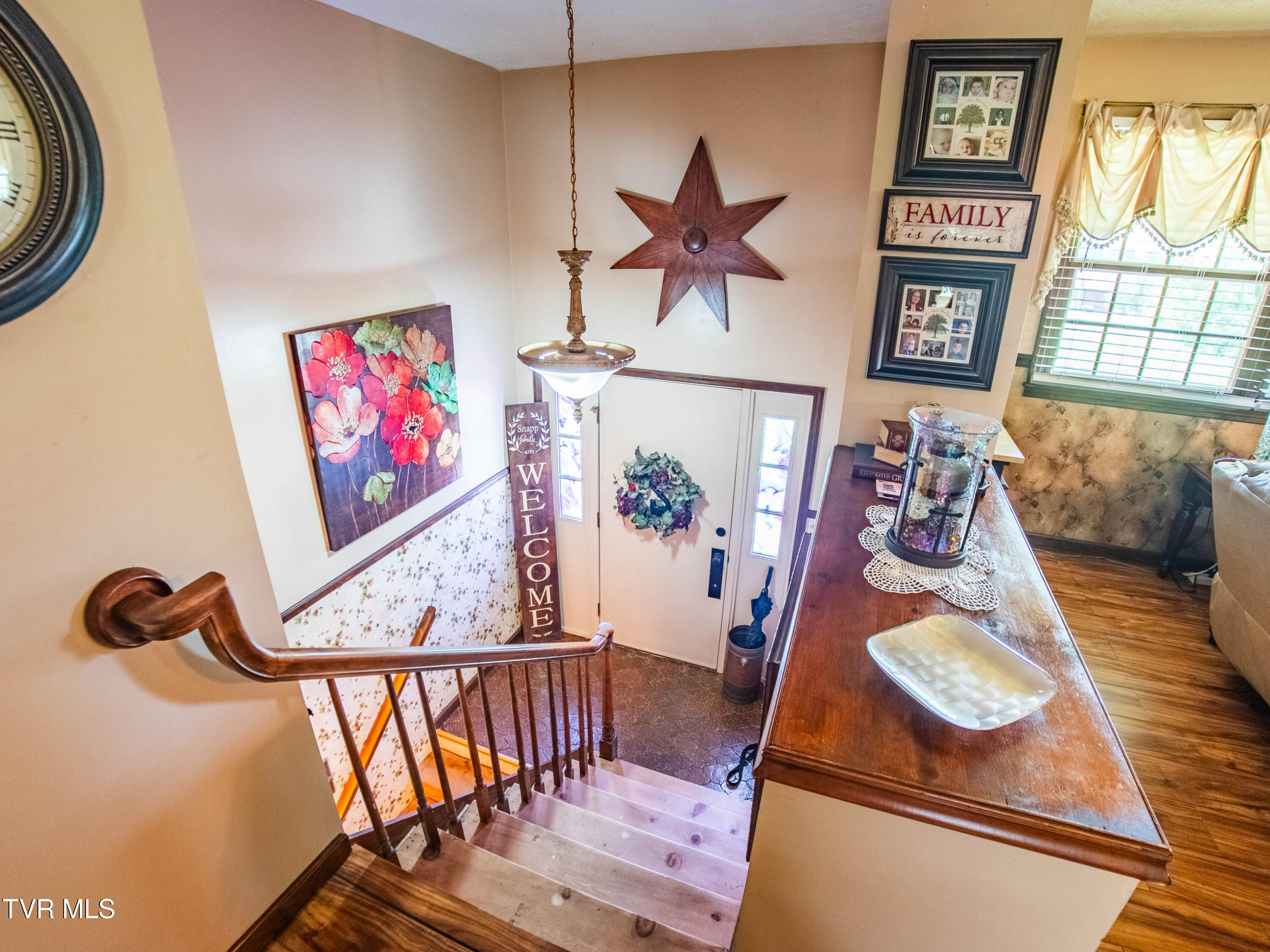 Surgoinsville, Tennessee, 37873, United States, 3 Bedrooms Bedrooms, ,3 BathroomsBathrooms,Residential,For Sale,1937059
