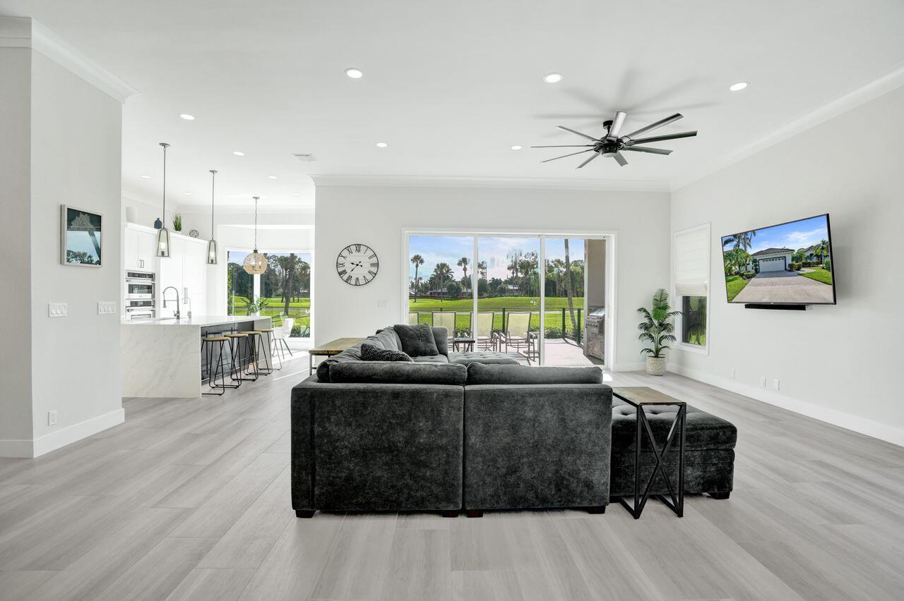 West Palm Beach, Florida, 33412, United States, 3 Bedrooms Bedrooms, ,3 BathroomsBathrooms,Residential,For Sale,1950844