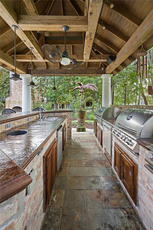 Mandeville, Louisiana, 70471, United States, 4 Bedrooms Bedrooms, ,5 BathroomsBathrooms,Residential,For Sale,1828156